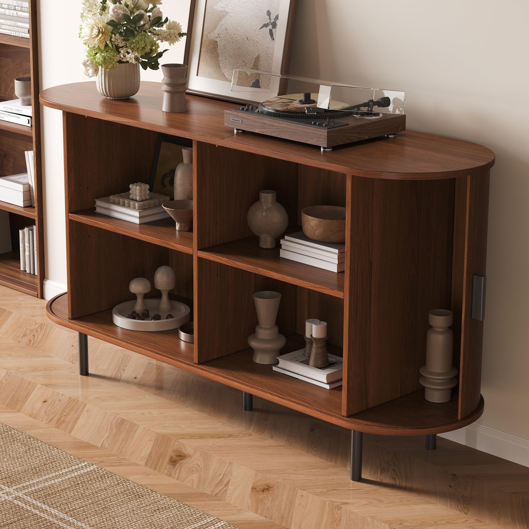 Credenza in legno di noce con 2 ante scorrevoli e scanalature verticali in rilievo, 140 x 40 x 75 cm, mobile porta TV, armadietto portaoggetti per soggiorno e corridoio elegante