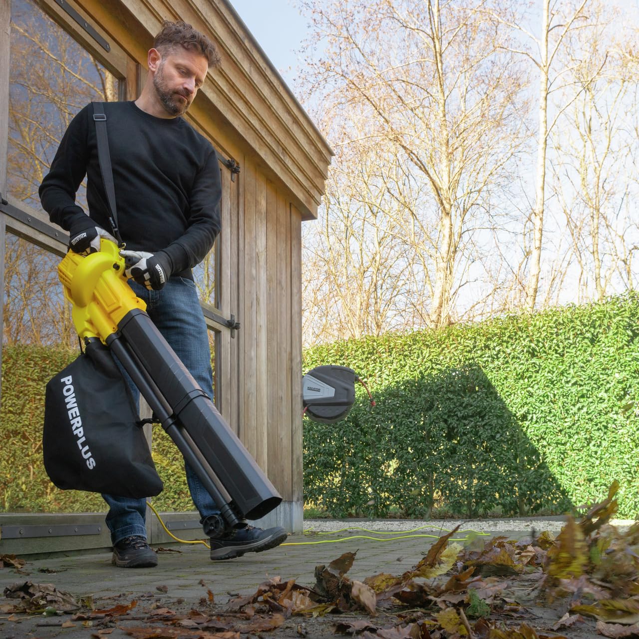 Powerplus Souffleur de Feuilles Électrique POWEG4030 - Souffleur Electrique de 3300 W, Vitesse d'air Maximale de 250 km/h, Outillage de Jardin