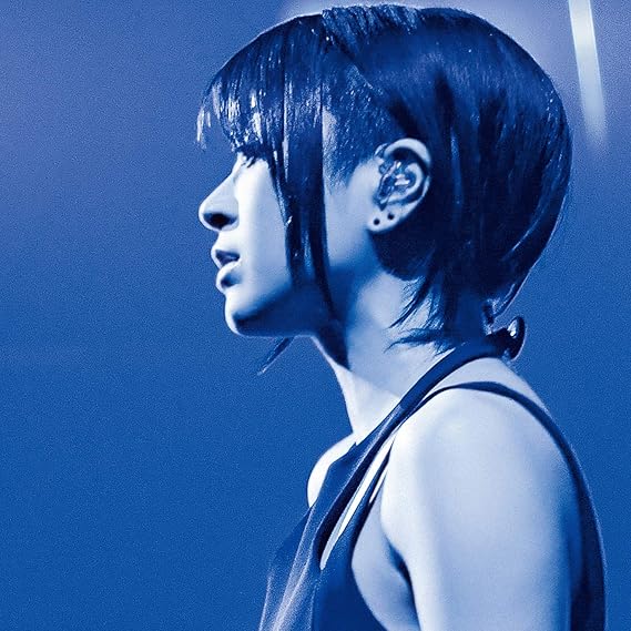 Amazon Co Jp Hikaru Utada Laughter In The Dark Tour 18 完全生産限定スペシャルパッケージ Dvd Blu Ray 特典なし Dvd ブルーレイ 宇多田ヒカル
