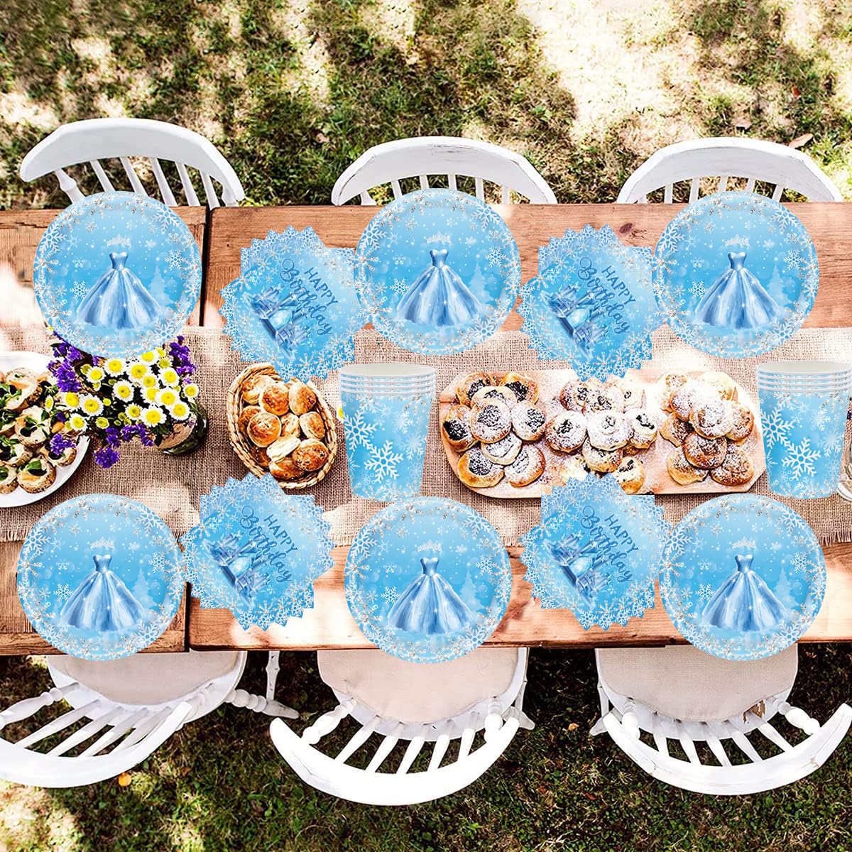 Frozen Stoviglie per feste, 61 pezzi Castello di ghiaccio Stoviglie per compleanni per bambini, Fiocchi di neve Set di piatti di carta per feste, Compresi bicchieri, tovaglioli e tovaglie