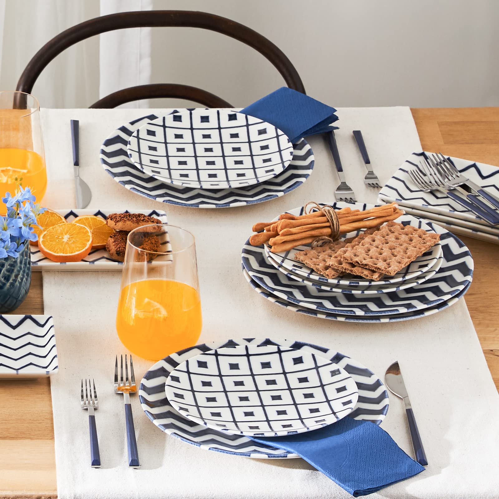 Breakfast Set Service à Dessert Karaca İznik 18 Pièces - Pour 6 Personnes - Assiettes Et Tasses à Thé Élégantes Vaisselle Qualité Turque Breakfast Set Service à Dessert Karaca İznik 18 Pièces - Pour 6 Personnes - Assiettes Et Tasses à Thé Élégantes Vaisselle Qualité Turque