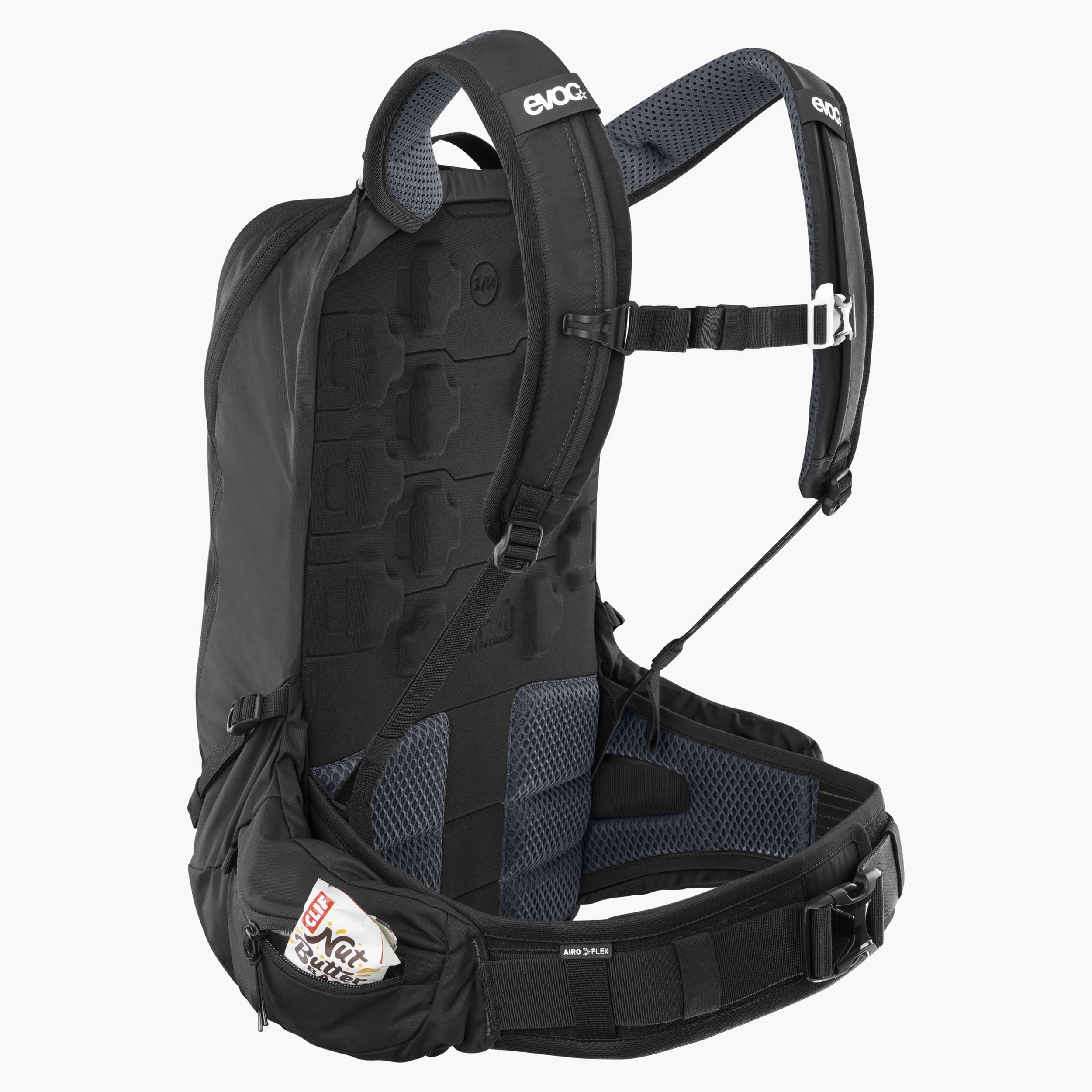 EVOC TRAIL PRO BLACKLINE 16 Sac à dos de protection (sac à dos léger avec protection dorsale, compartiment pour poche à eau inclus, ajustement optimal, L/XL), Noir
