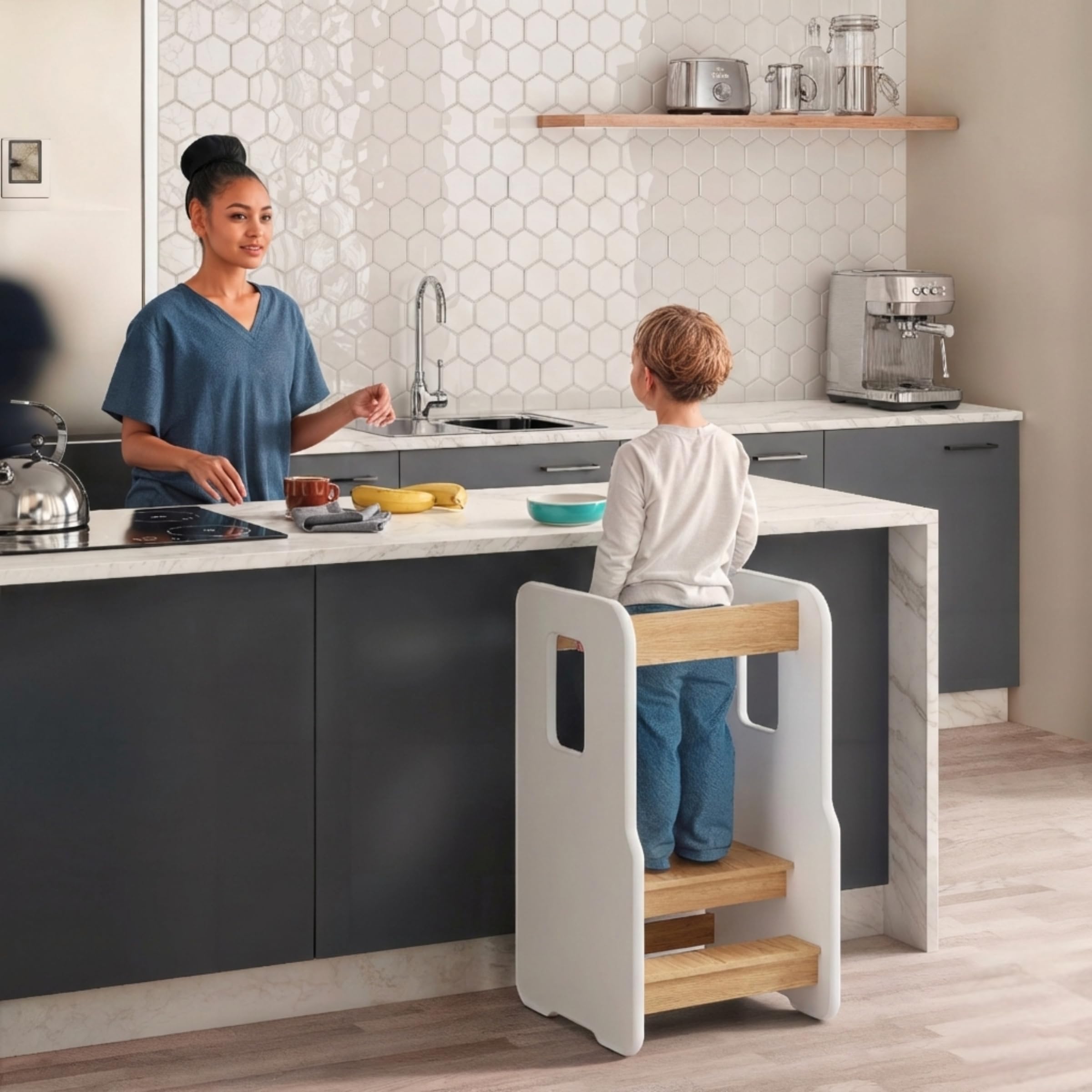 Lernturm ab 1 Jahr, Montessori Learning Tower, Weiß/Eiche | 3-stufig Höhenverstellbarer Lernturm für Kinder, Kinderstuhl Holz, Sicherer & Stabil Tritthocker Kinder, Tritthocker