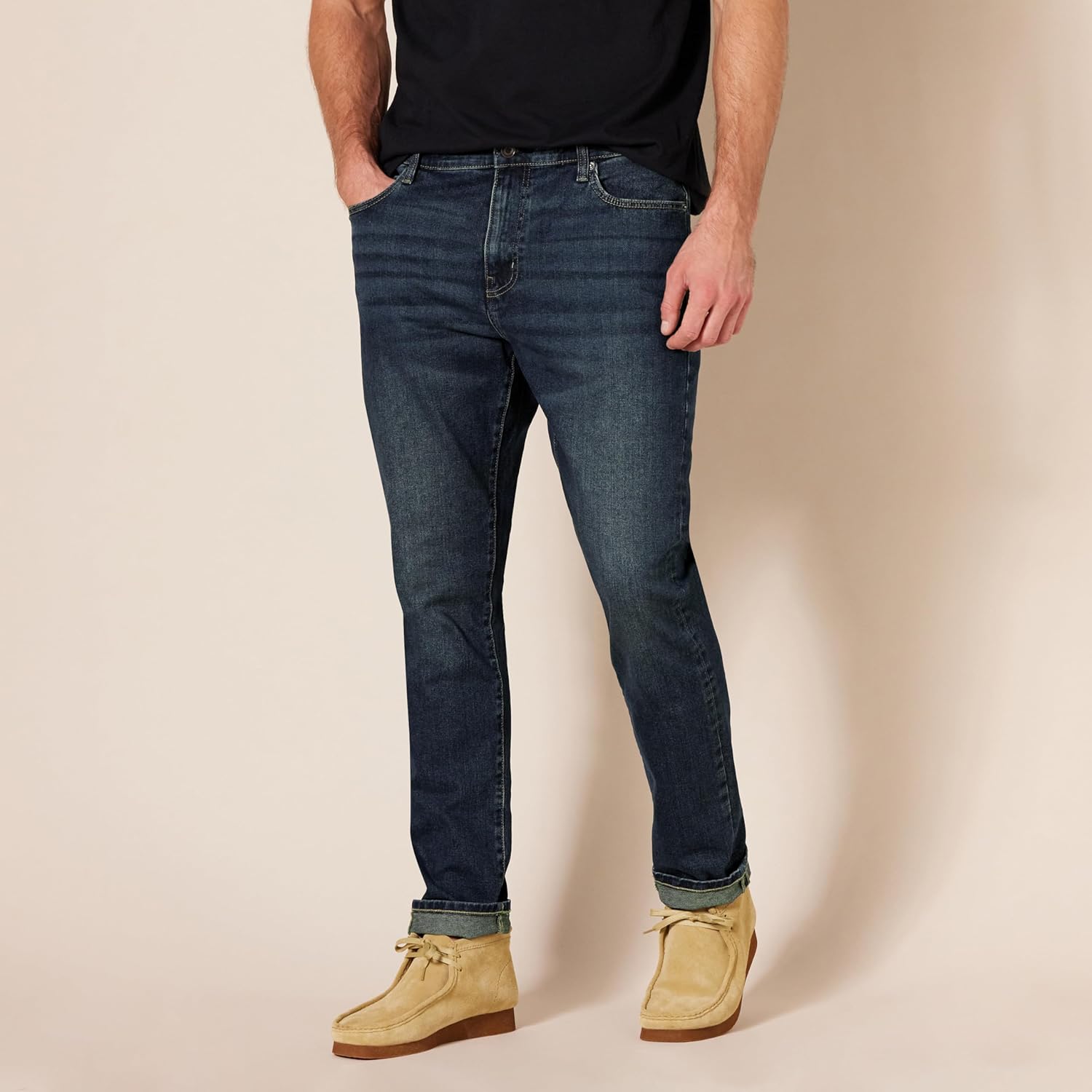 Amazon Essentials Men's Skinny-Fit Stretch Jean 32W x 32L Dark Wash