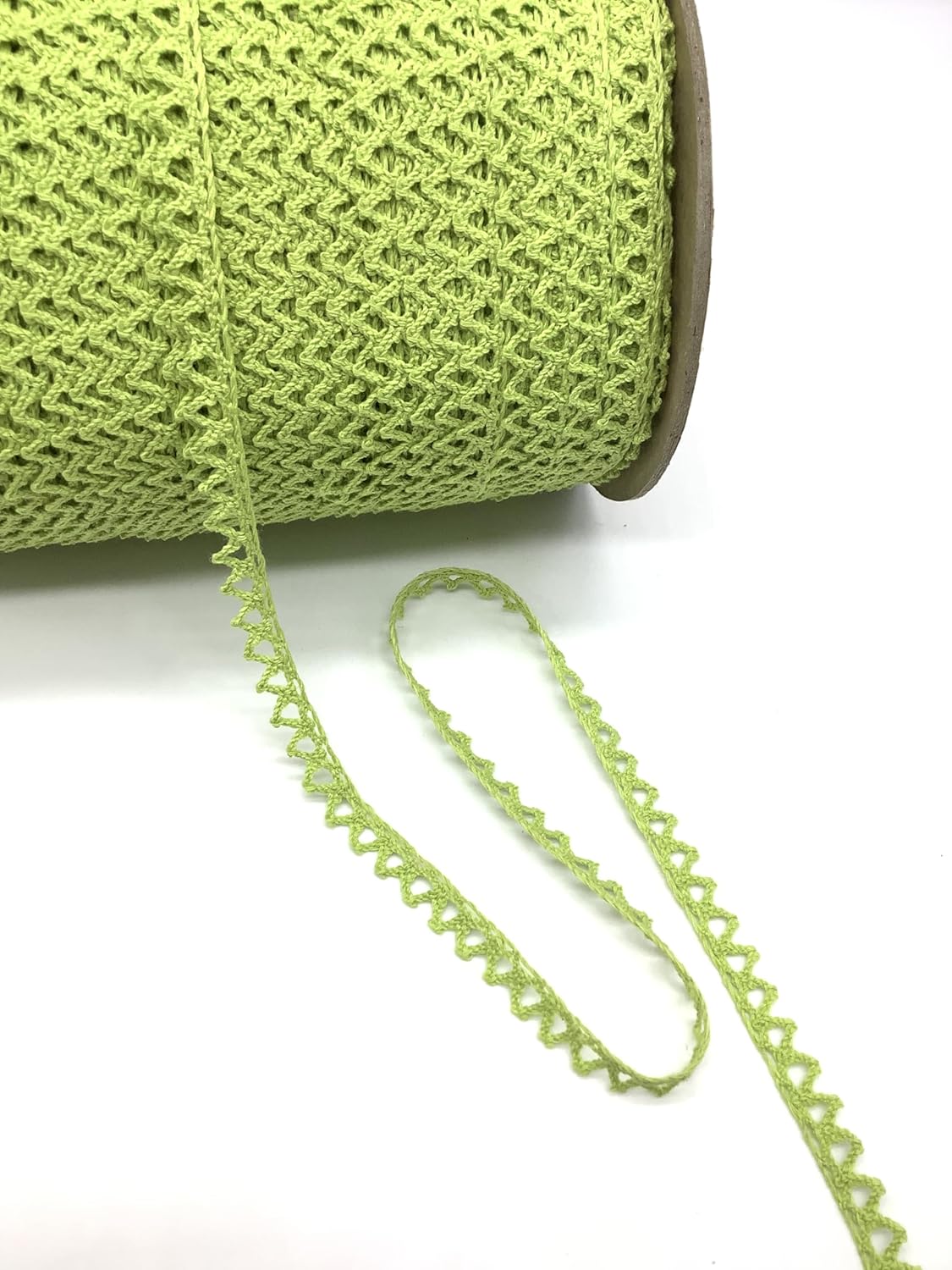3/8" 100% Cotton Cluny Lace - Sawtooth Crochet Lace Design - 18 Yards (Lime Ice)