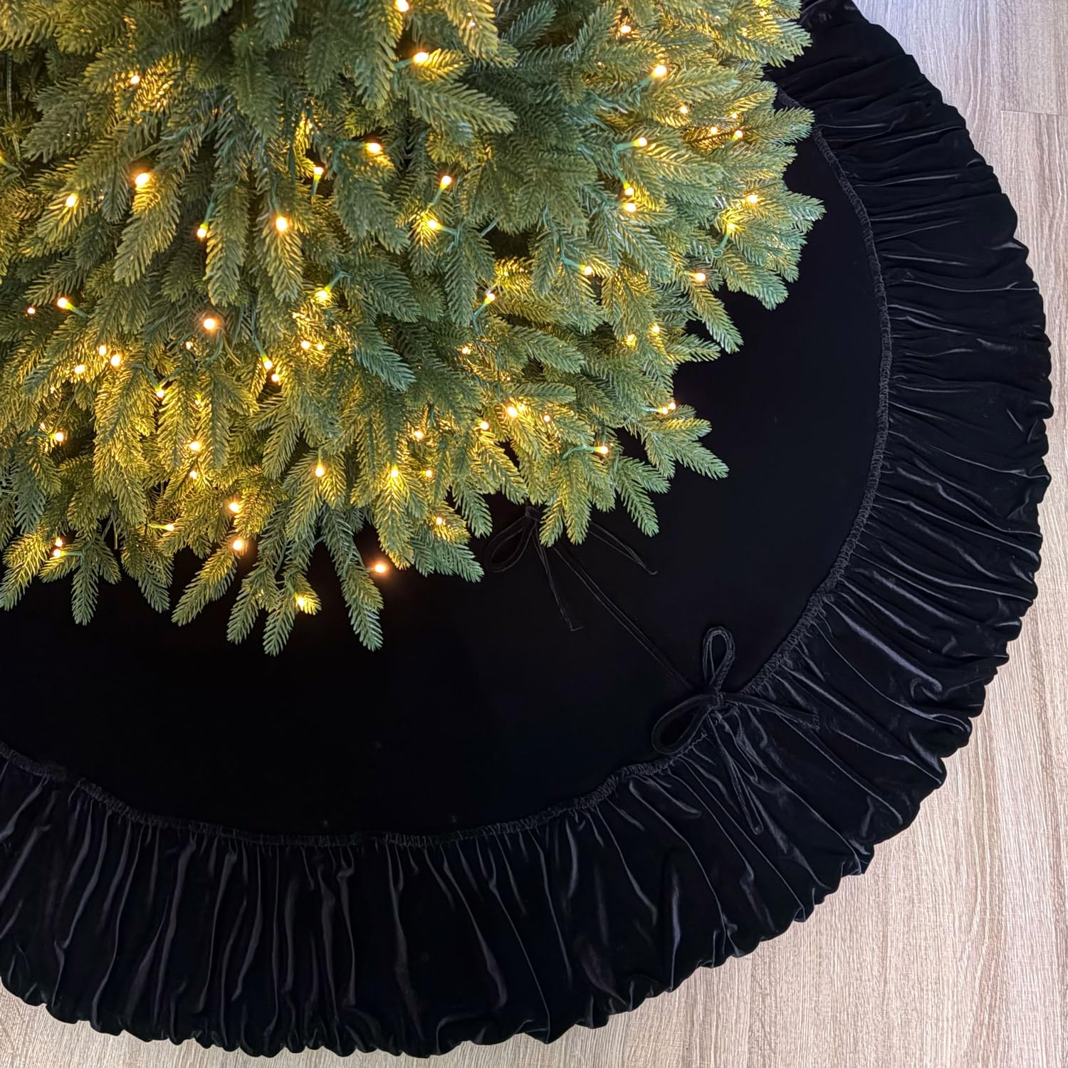 Amazon.com: Starry Dynamo 72-Inch Ruffled Velvet Christmas Tree