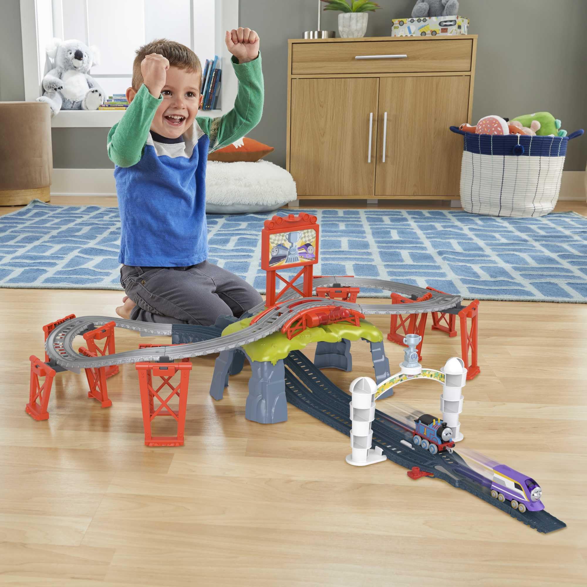 Thomas y sus amigos Carrera Copa de Sodor Pistas para coches de juguete con trenes y accesorios (Mattel HFW03)