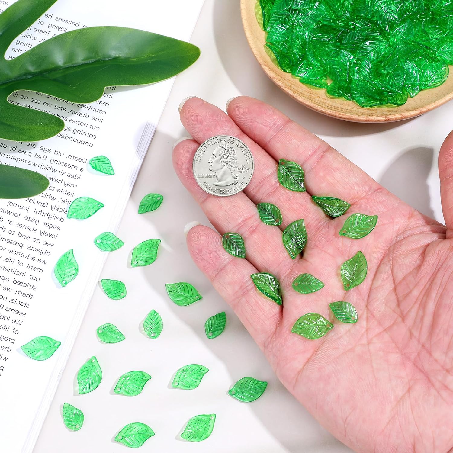 400PCS 2 Size Green Leaf Beads for Jewelry Making, Transparent Acrylic Green Leaf Charms Leaves Pendants for Jewelry Making DIY Necklace Earring Bracelet Crafts - Image 7