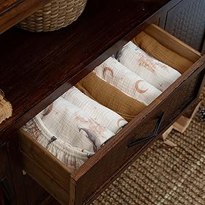 Gllquen Baby Muslin Bassinet Sheets 3 Pack, Breathable Elastic Cozy Fitted Cotton Bassinet Mattress Sheet for Baby Boy Girls, Fit for Hourglass Oval Rectangular Cradle Pad Sheets 33"x17" (Whale)