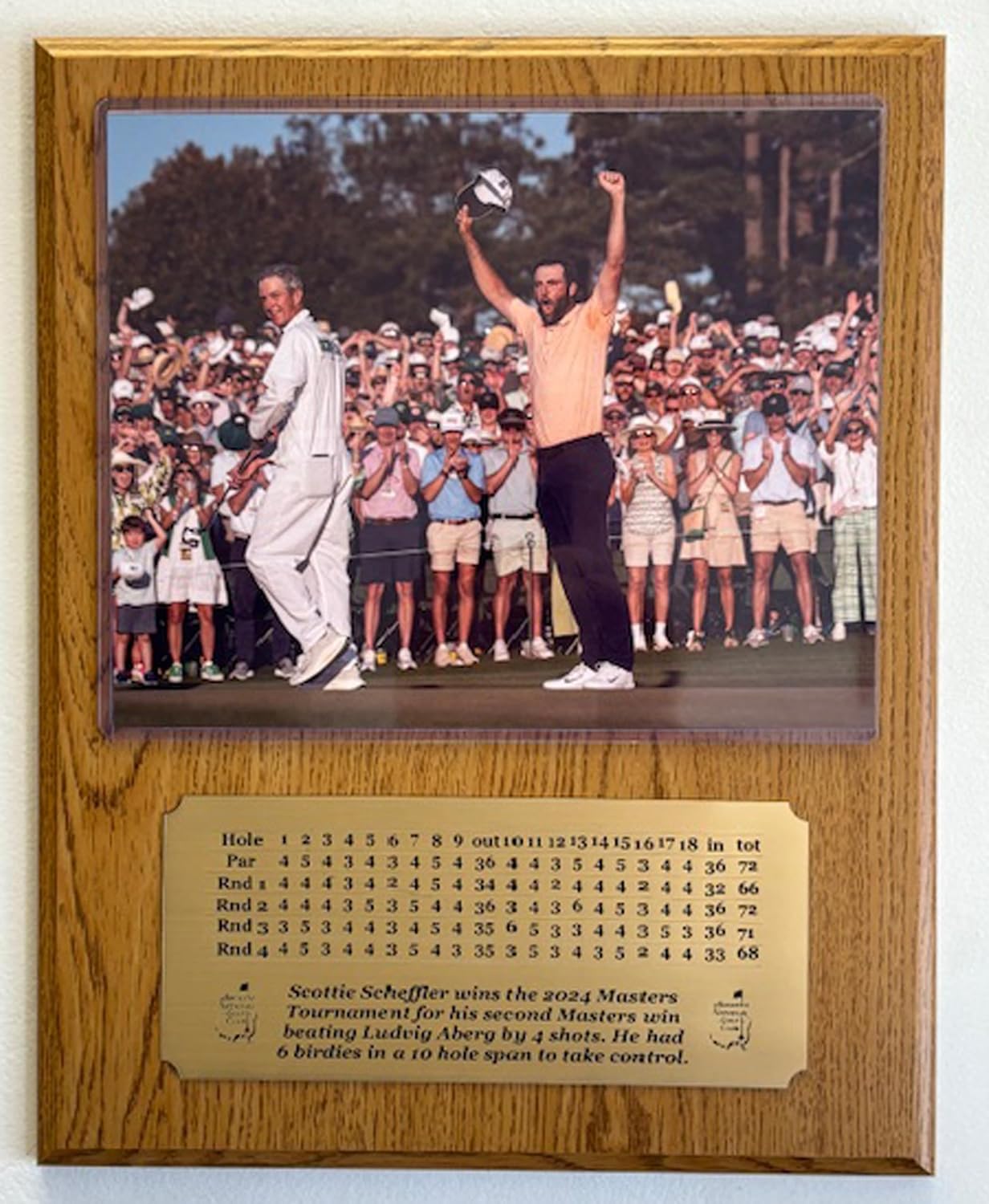 Scottie Scheffler 2024 Masters Champion 8x10 Photo Plaque with engraved 4 day scorecard nameplat (Oak)