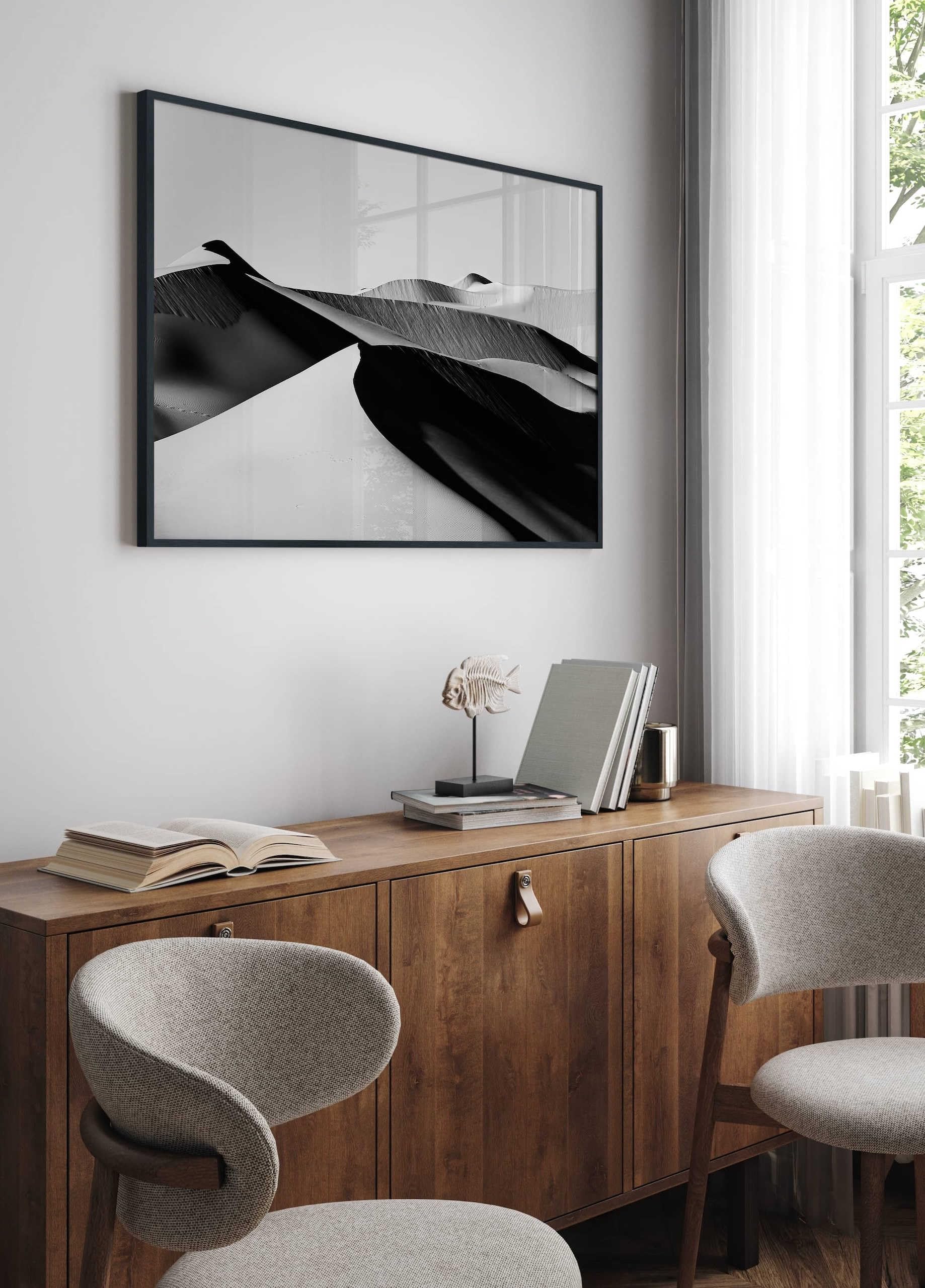 DEHA Design Bilderrahmen, 42 x 59,4 cm (A2), Aluminium, Schwarz matt, Posterrahmen zum Aufhängen im Hoch- & Querformat, bruchsicheres Kunstglas, Tribeca