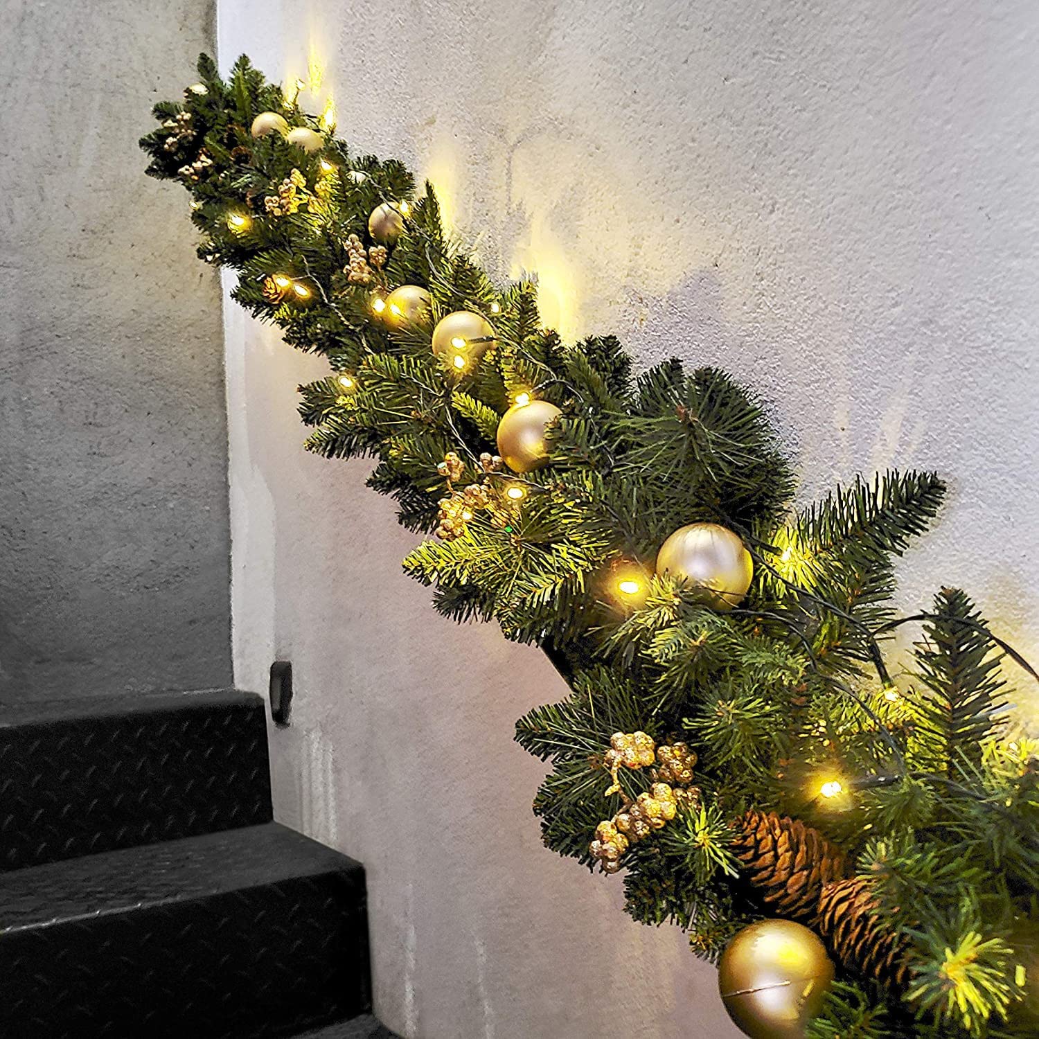 Ghirlanda Natalizia Luminosa 180cm - Con Luci LED, Pigne, Per Porte E Finestre, Batteria - Foto 14