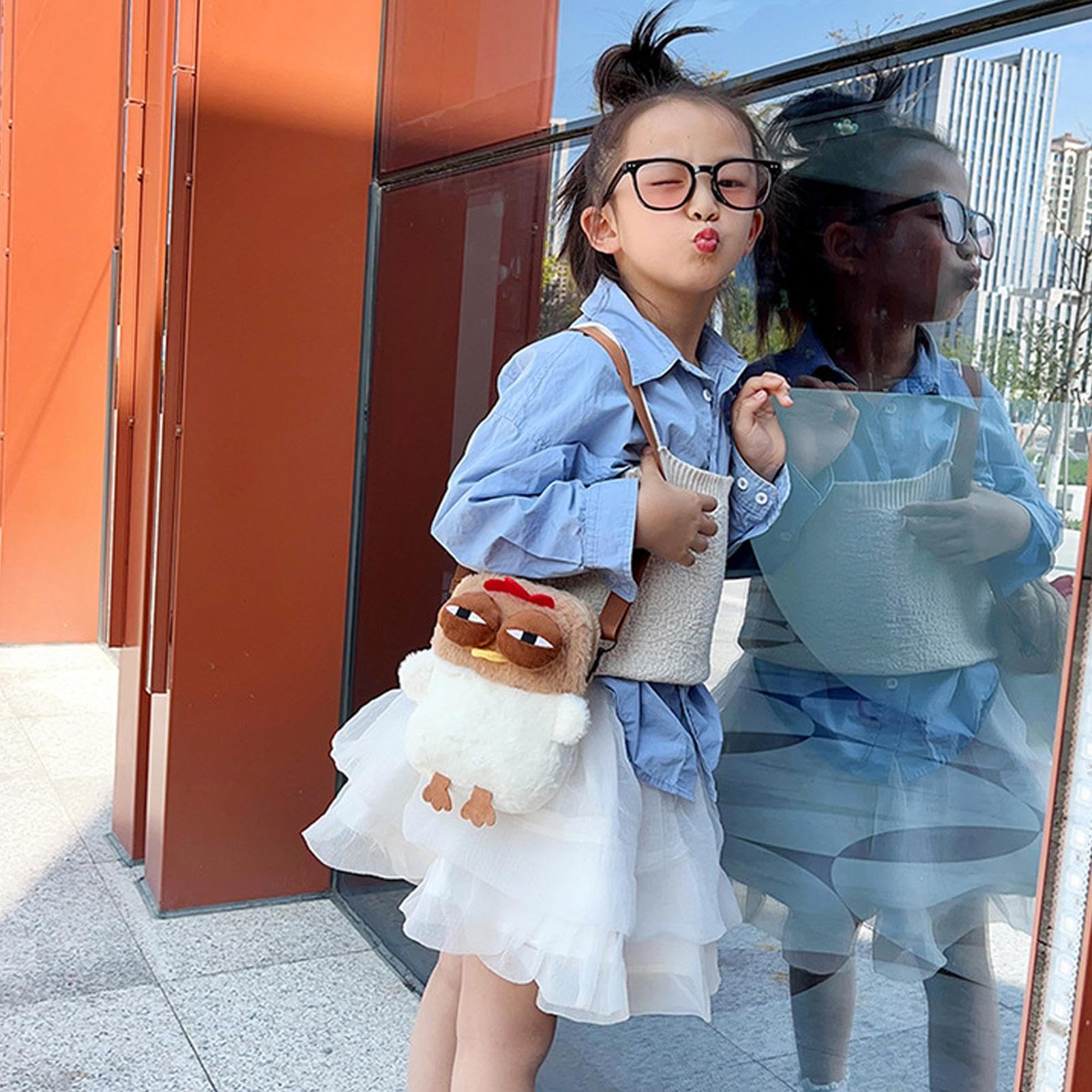 Chicken Shoulder Bag, Zipper Plush Animal Purse, Soft Stuffed Bag, Compact Cross-Body with Adjustable Strap, Ideal for Kids, Toddler, Boys, Girls, Travel, School, Playtime