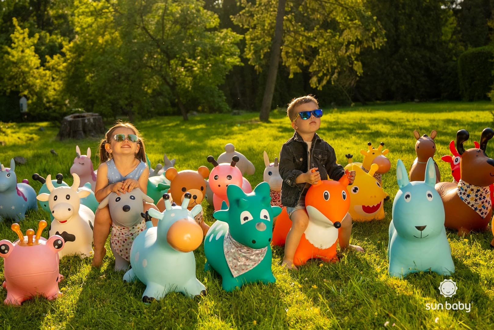 SUN BABY Saltador Hinchable para Niños hasta 45 Kg sin BPA, de 1 año, Pelotas saltarinas para niños (Unicornio Blanco con alas)