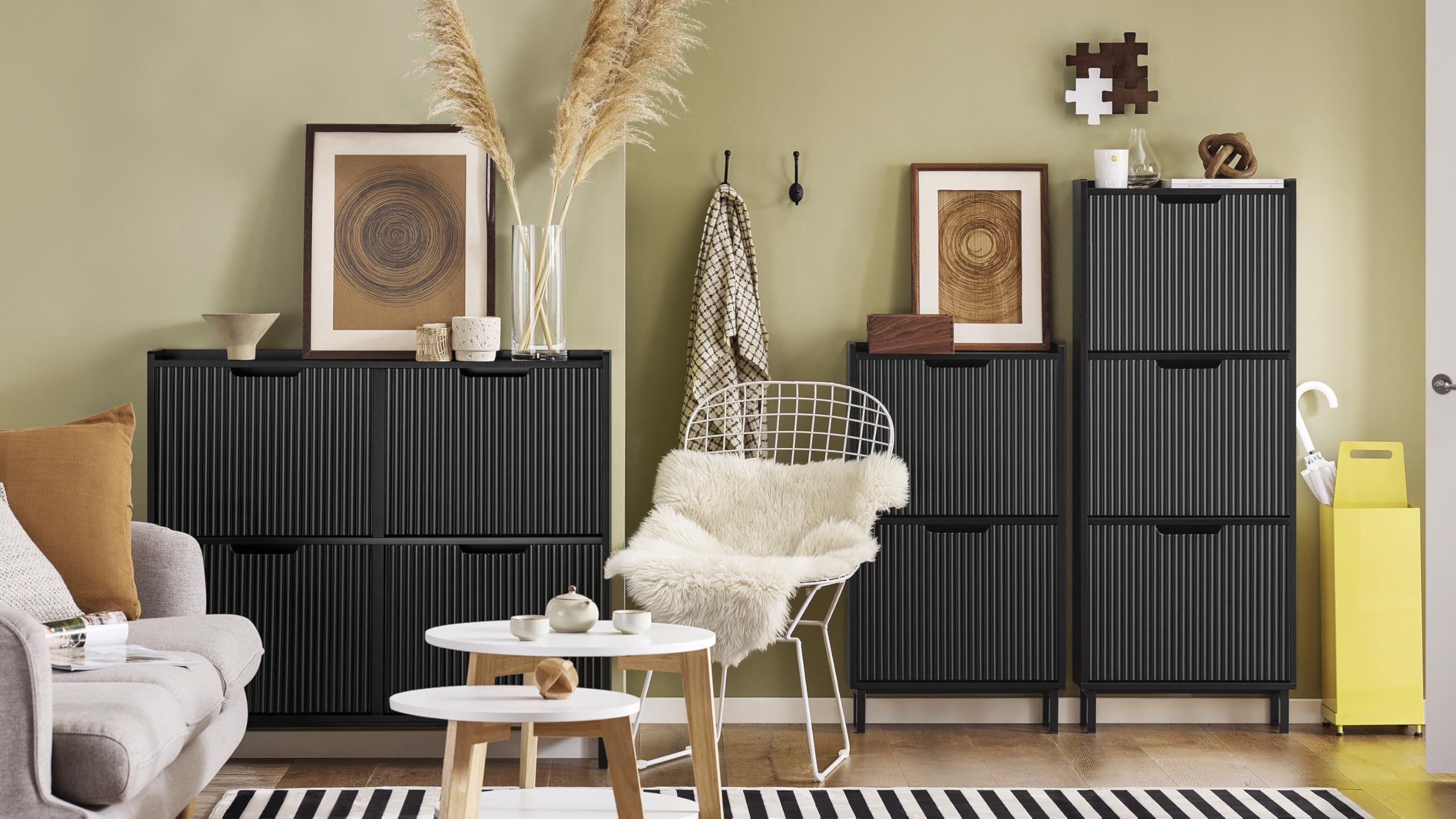 SoBuy Schuhschrank schmal mit 2 Klappen 50x90x19cm für Flur | Schuhkipper platzsparend, geschlossenes Schuhregal für Diele & Flur, Schwarz FSR177-SCH