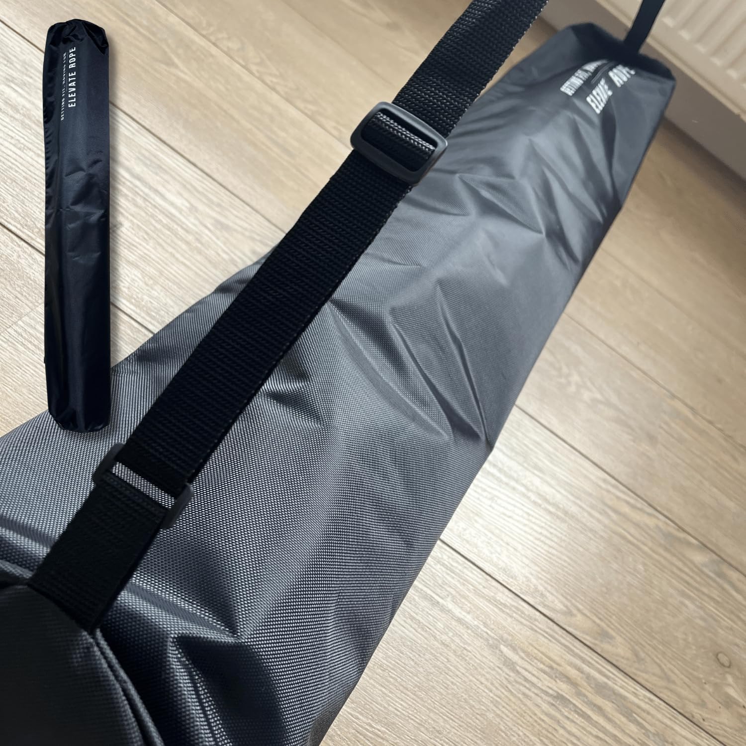 Elevate Rope - Tappetino portatile per corda da salto inclusa borsa da trasporto - Tappetino antiscivolo per esercizi di grandi dimensioni - Tappetino per corda da salto interno/esterno - Spessore 6