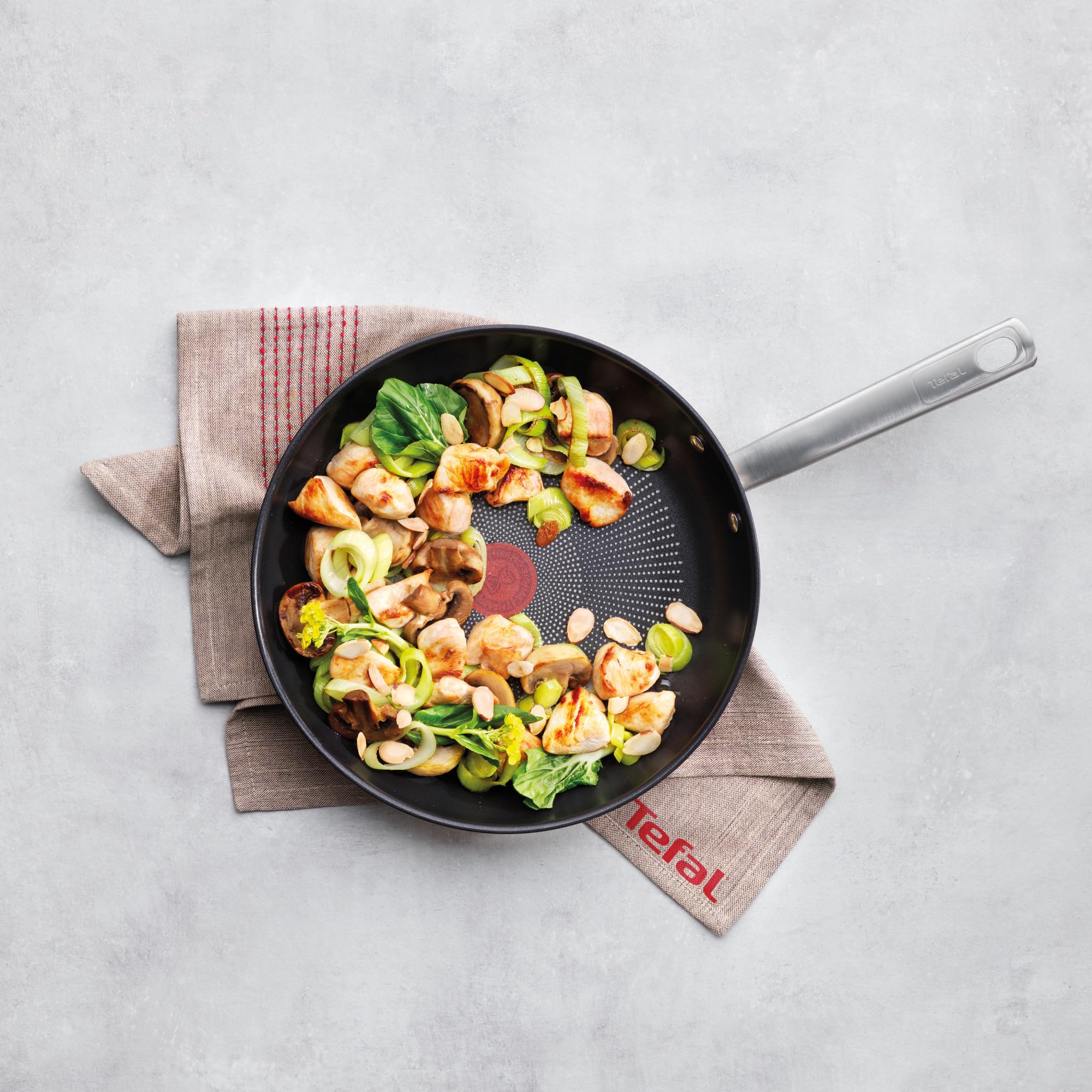 Tefal Virtuoso Poêle 24 cm, Induction, Garantie 10 ans, Acier inoxydable 18/10 non revêtu de qualité premium, Résistante aux rayures, Compatible lave-vaisselle, 100% recyclable E4920425