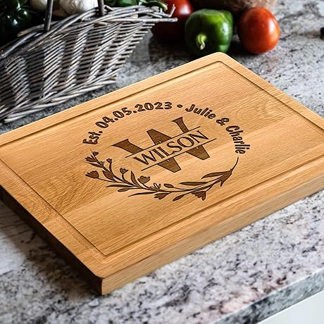 Personalised Anniversary Gifts: Custom Engraved Cutting Board for Unforgettable Moments