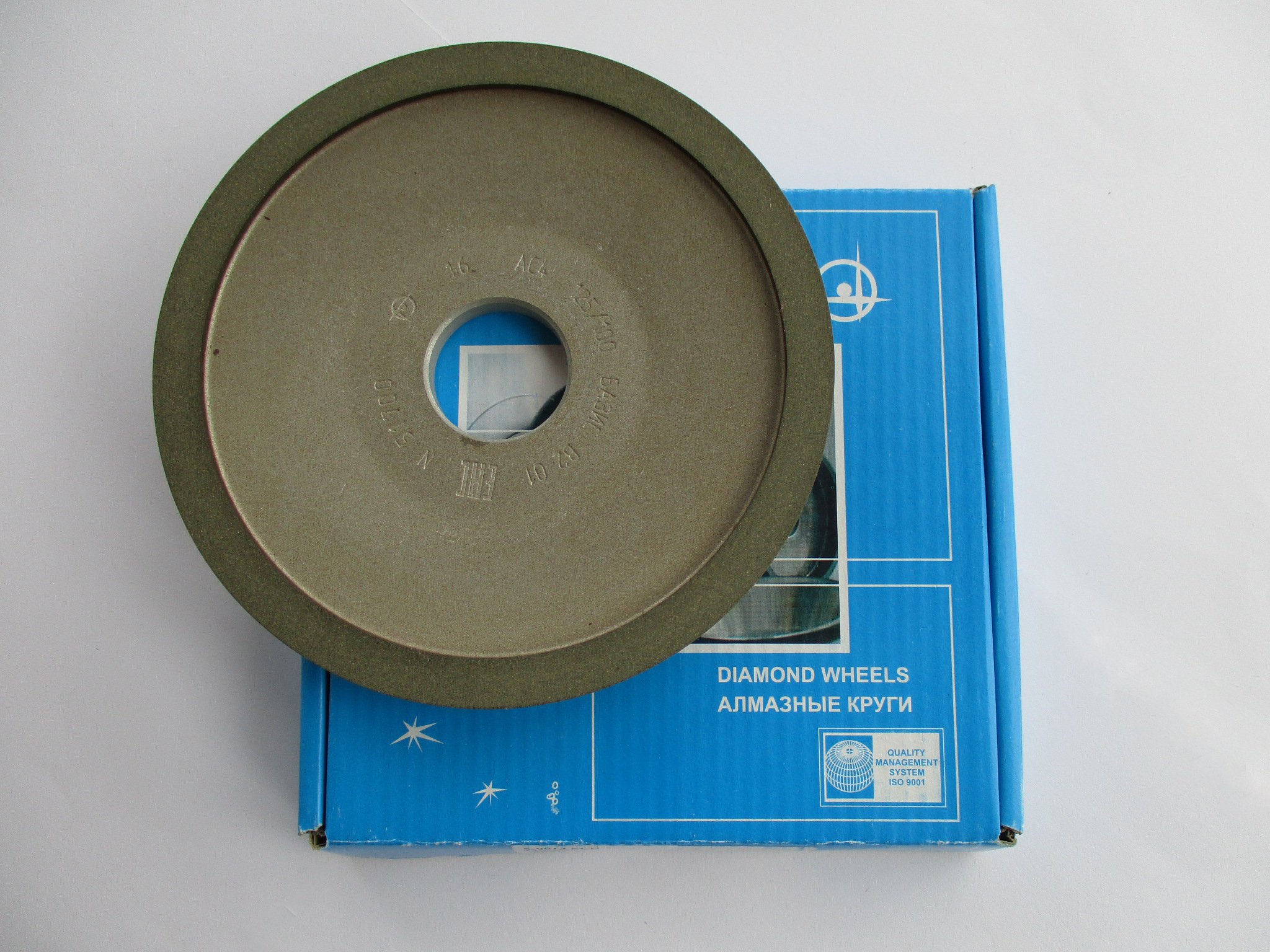 Diametro 6 pollici (150 mm.) Foro 3,2 cm (32 mm.) Larghezza: 1 cm (10 mm.) Tipo: 12A2-20 piatto diamante mola (160/125 micron = 120 grana)