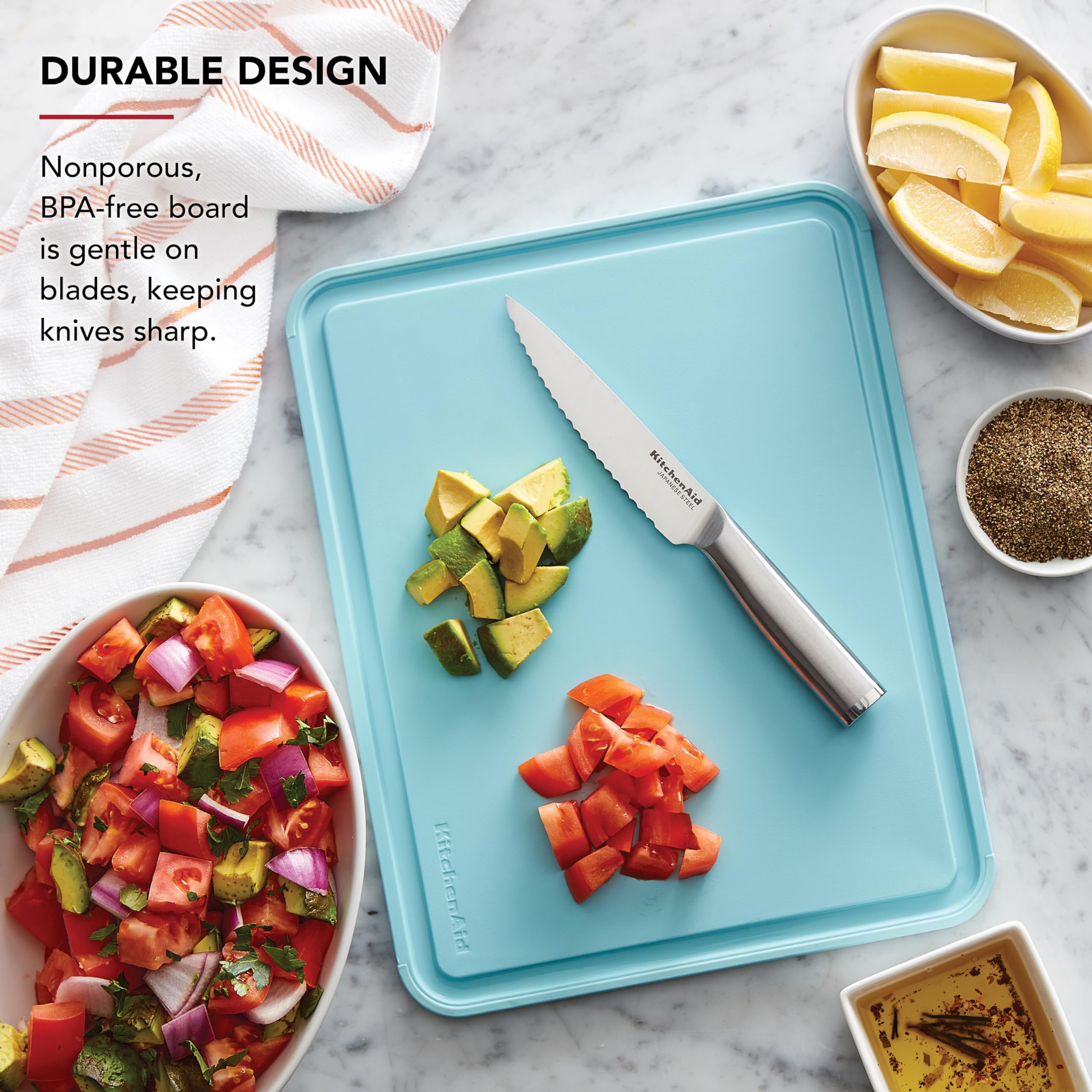 Amazon | KitchenAid クラシックプラスチックまな板 外周溝と