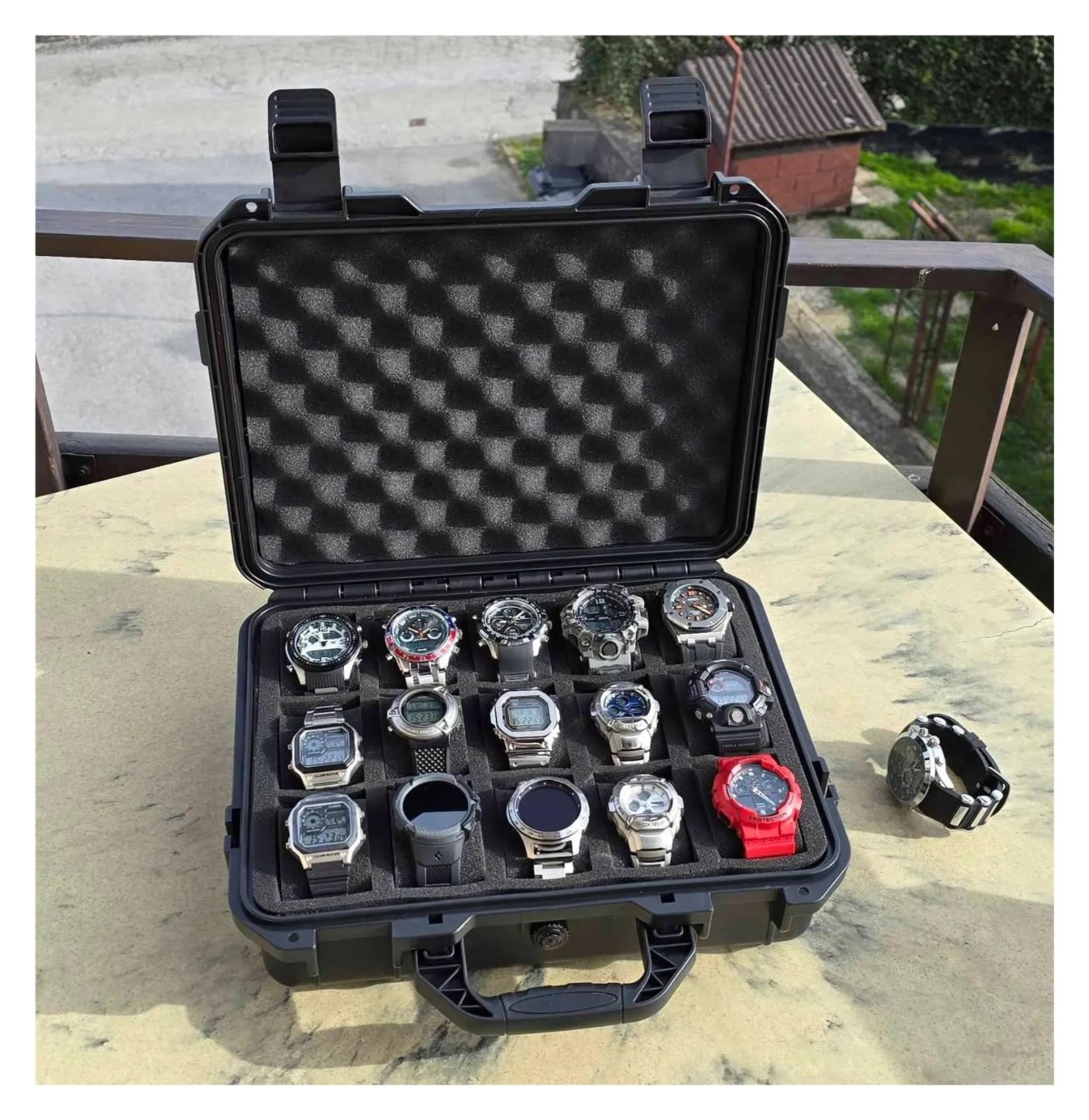 Uhrenbox Uhrengehäuse aus Kunststoff mit 15 Fächern, trinkbare Uhren-Aufbewahrungsboxen, Organizer, wasserdicht, Hartschalenkoffer, Uhren-Werkzeugkasten, Vitrine, Tasche