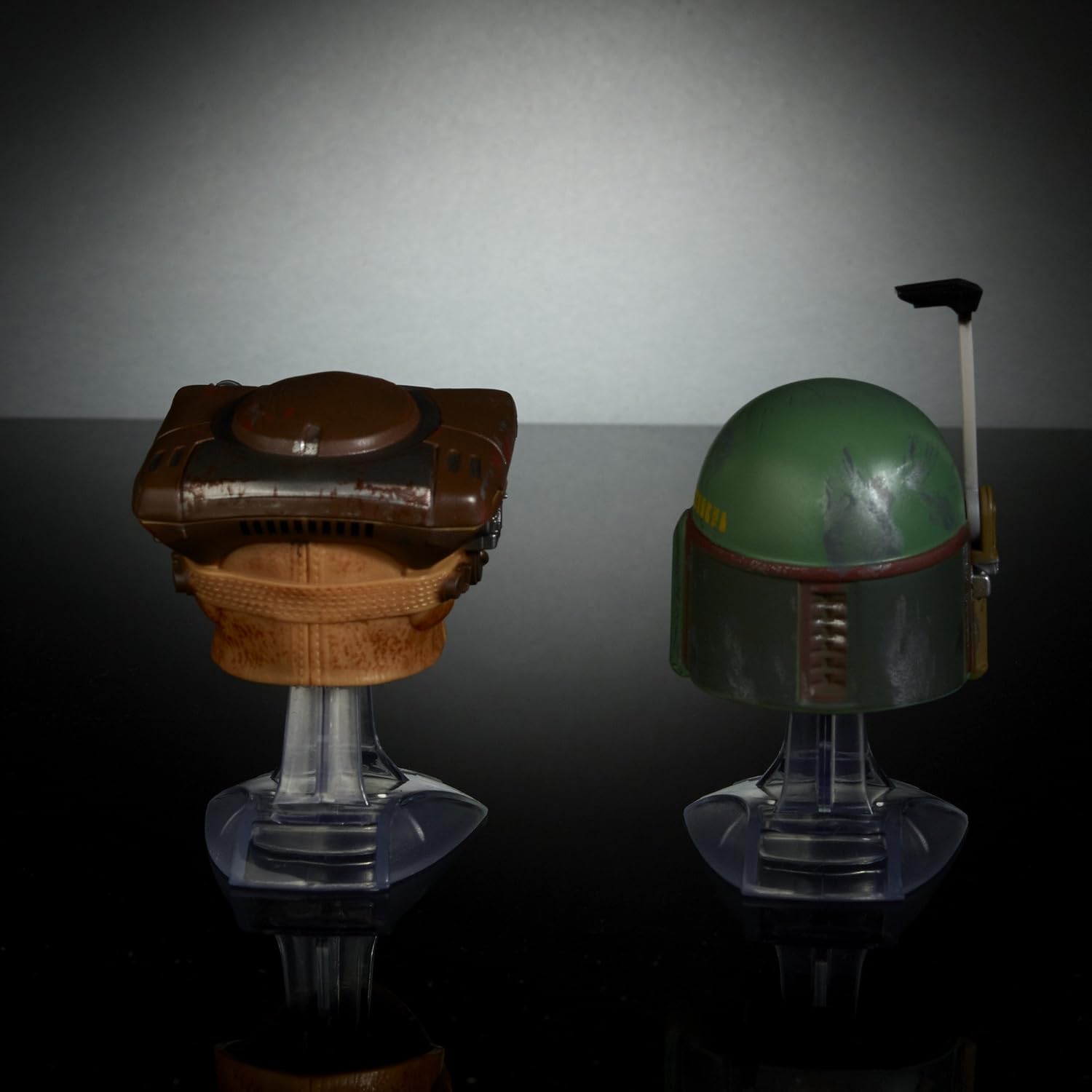 STAR WARS Black Series Titanium Series Boba Fett & Princess Leia Organa (Boushh) Helmets