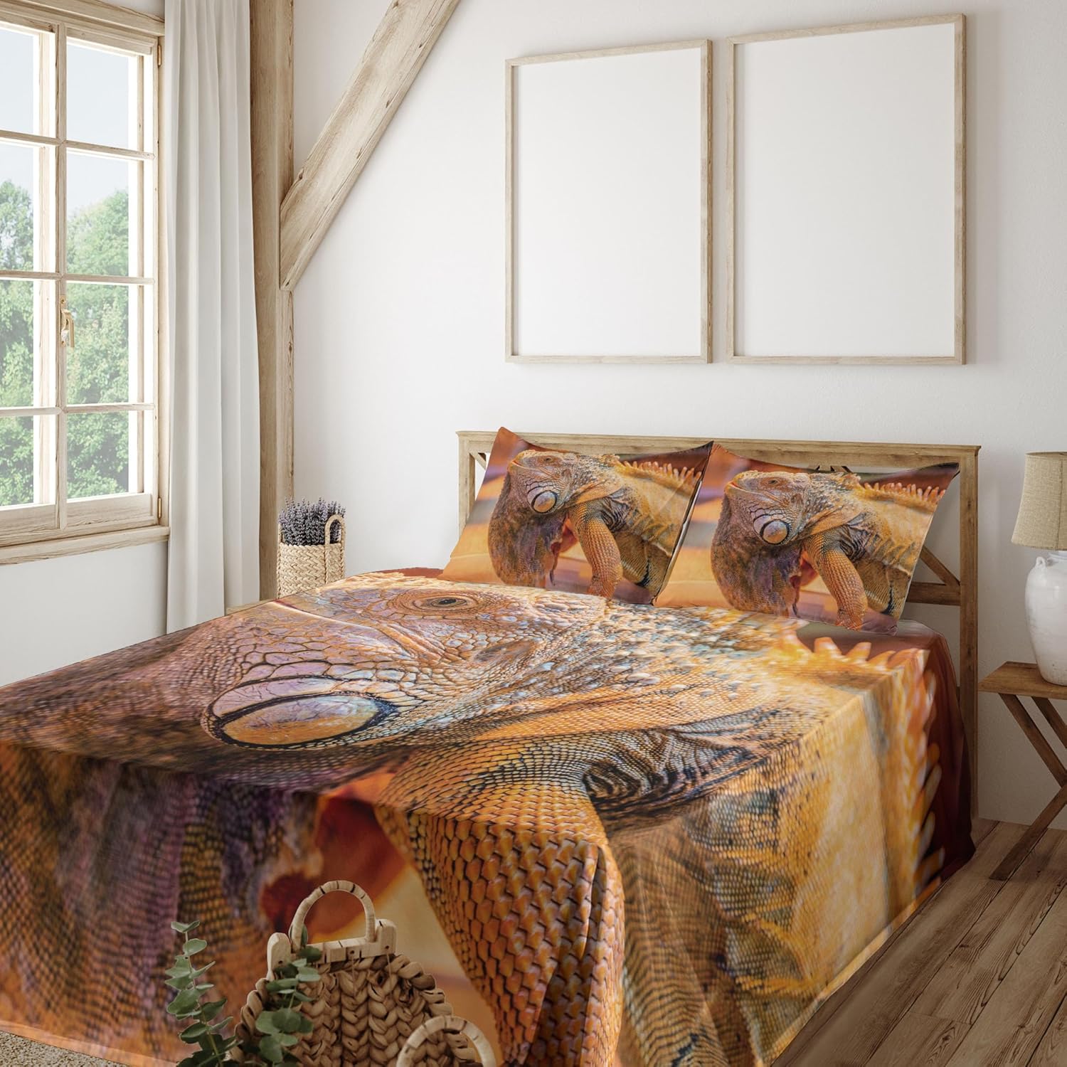 Ambesonne Iguana Sheet Set, South America Caribbean Indigenous Arboreal Animal with Blurred Background, Fitted and Flat Sheet with Pillowcases Bedding Accent 4 Piece Set, Queen, Pale Orange and Grey