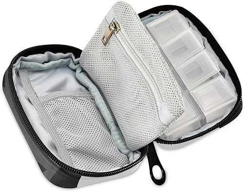 Miniatura 2 de Naanle Pastillero Funny Cats in Row de 7 días, organizador de píldoras de viaje con cremallera, funda semanal portátil, tamaño compacto para soporte