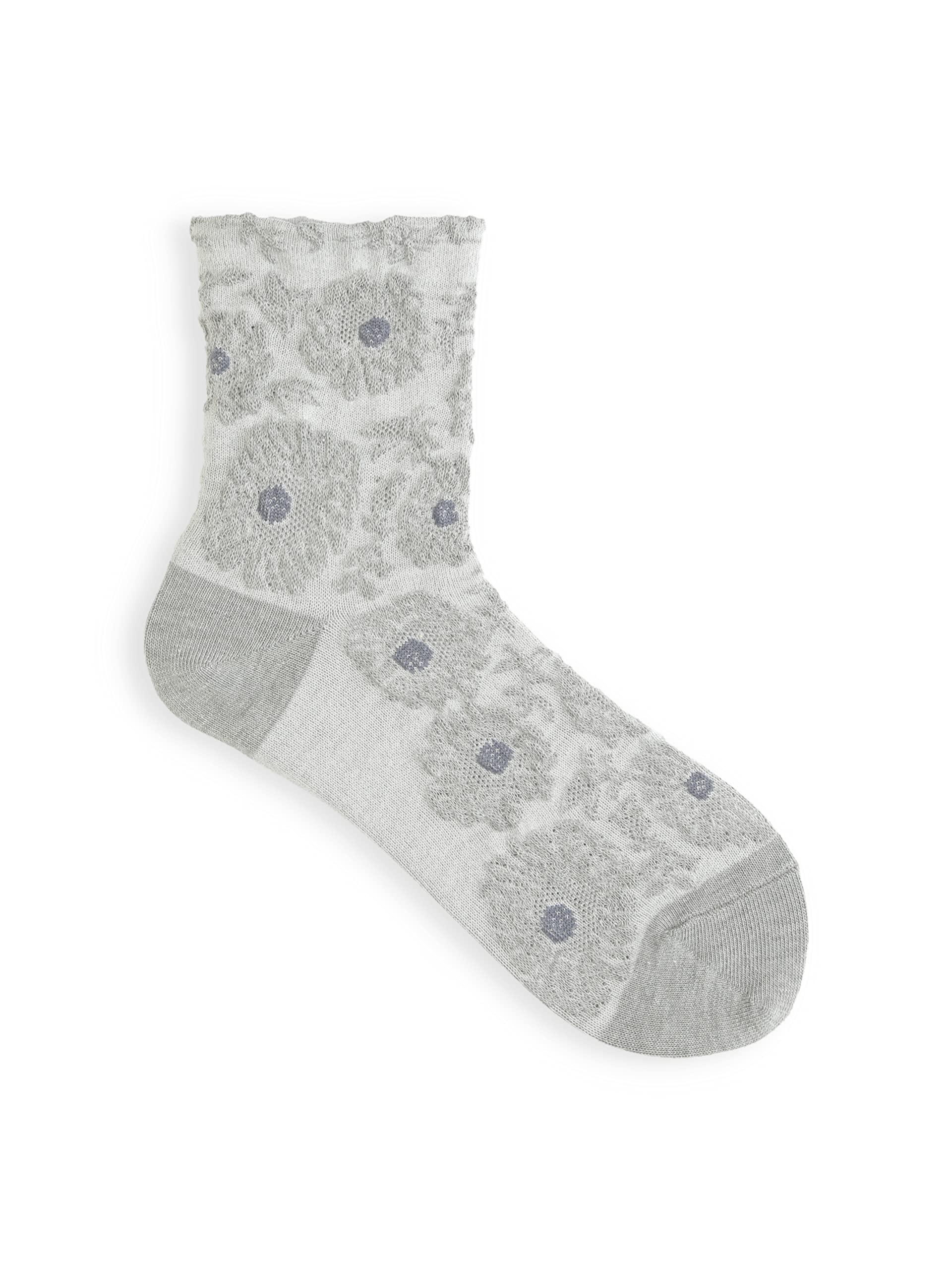 Tabio Flower Float Short Socks Heather Gray Women Made in Japan Patterned