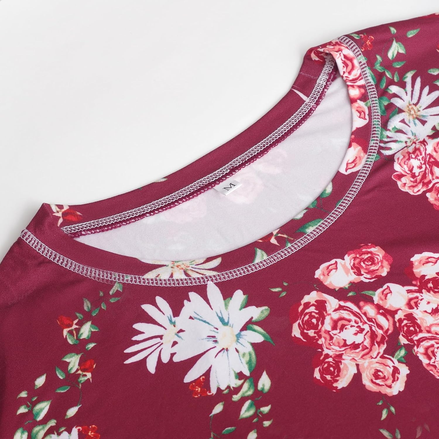 Womens Capri Pajama Sets Short Sleeve Sleepwear Top and Pants Floral Printed Lounge Sets with Pockets - Image 4