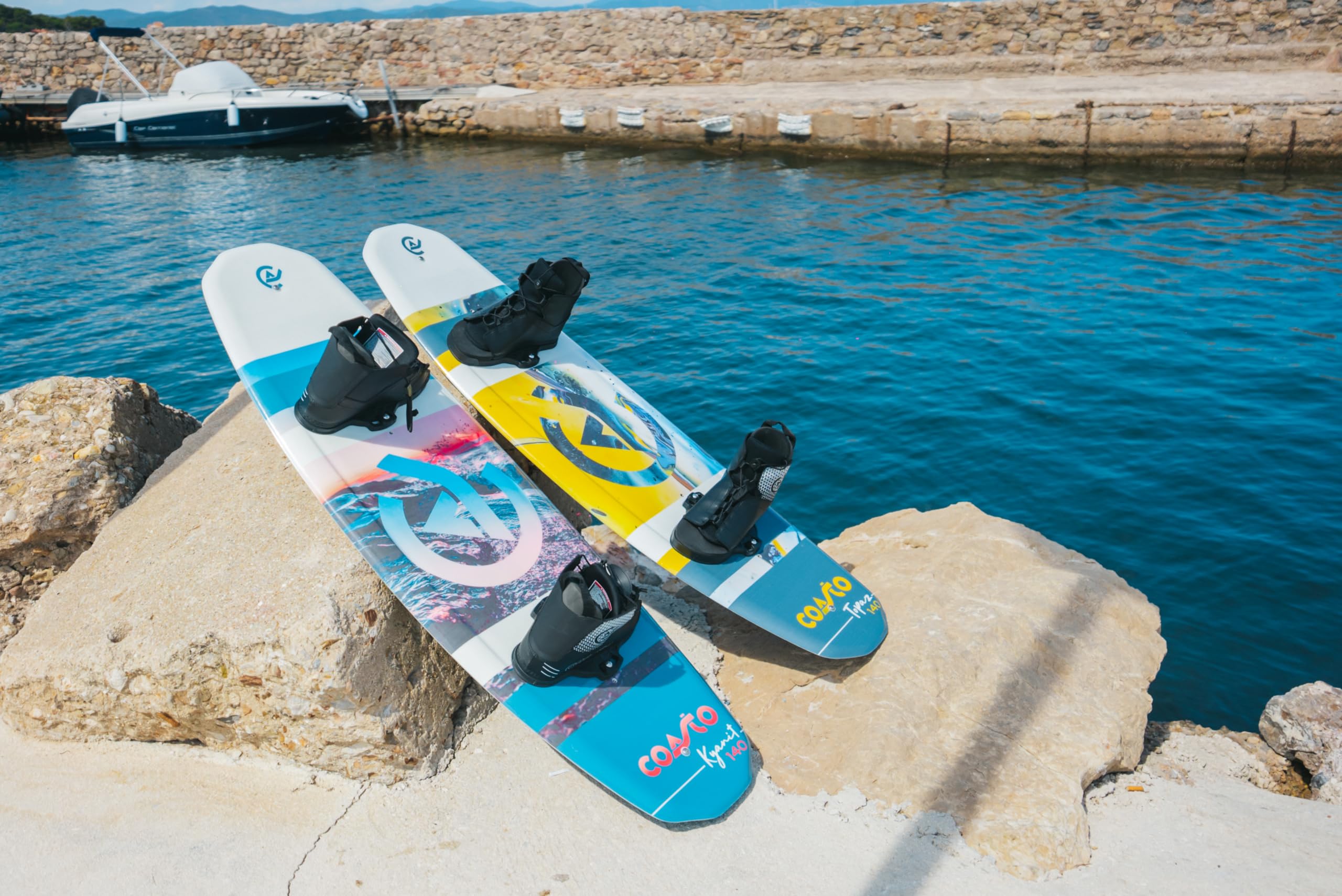 Coasto Wakeboard Kyanit 140 PB-CWKBKYANIT Planche Légère Confortable Pratique pour Tous Les Riders Tout Niveau Chausses Comprises Charge Max 90 kg 140 cm