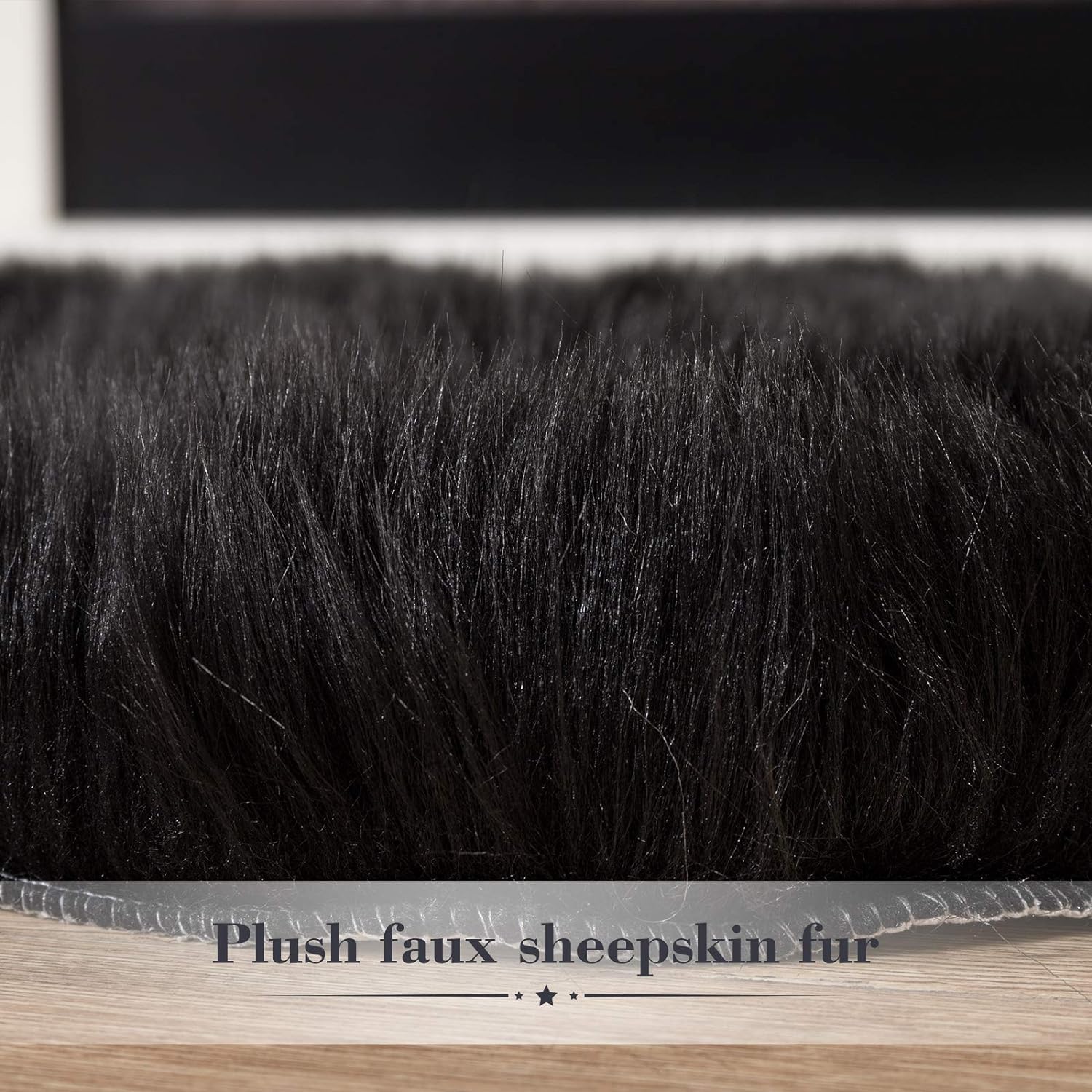 Faux Lammfell Schaffell Teppich Schwarz 160x230 cm, Weicher Flauschiger Teppich Wohnzimmer Deko, Longhair Fell Lammfellimitat Carpet für Stühle Sofa Schlafzimmer Kinderzimmer