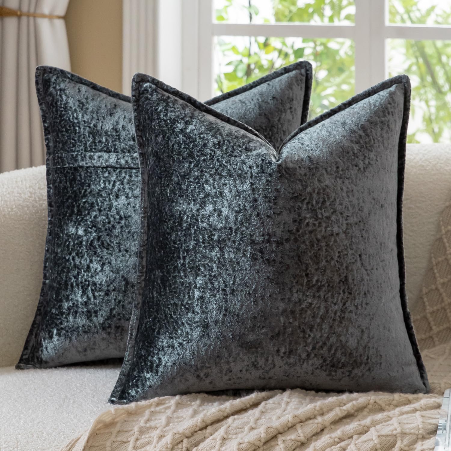 Madizz Decorative Vintage Chenille Cushion Covers Pack of 2 Plaid Couch Pillows Neutral Boho Farmhouse Pillow Cases Home Decor for Couch Sofa Bedroom Living Room 45x45 CM, Charcoal Black