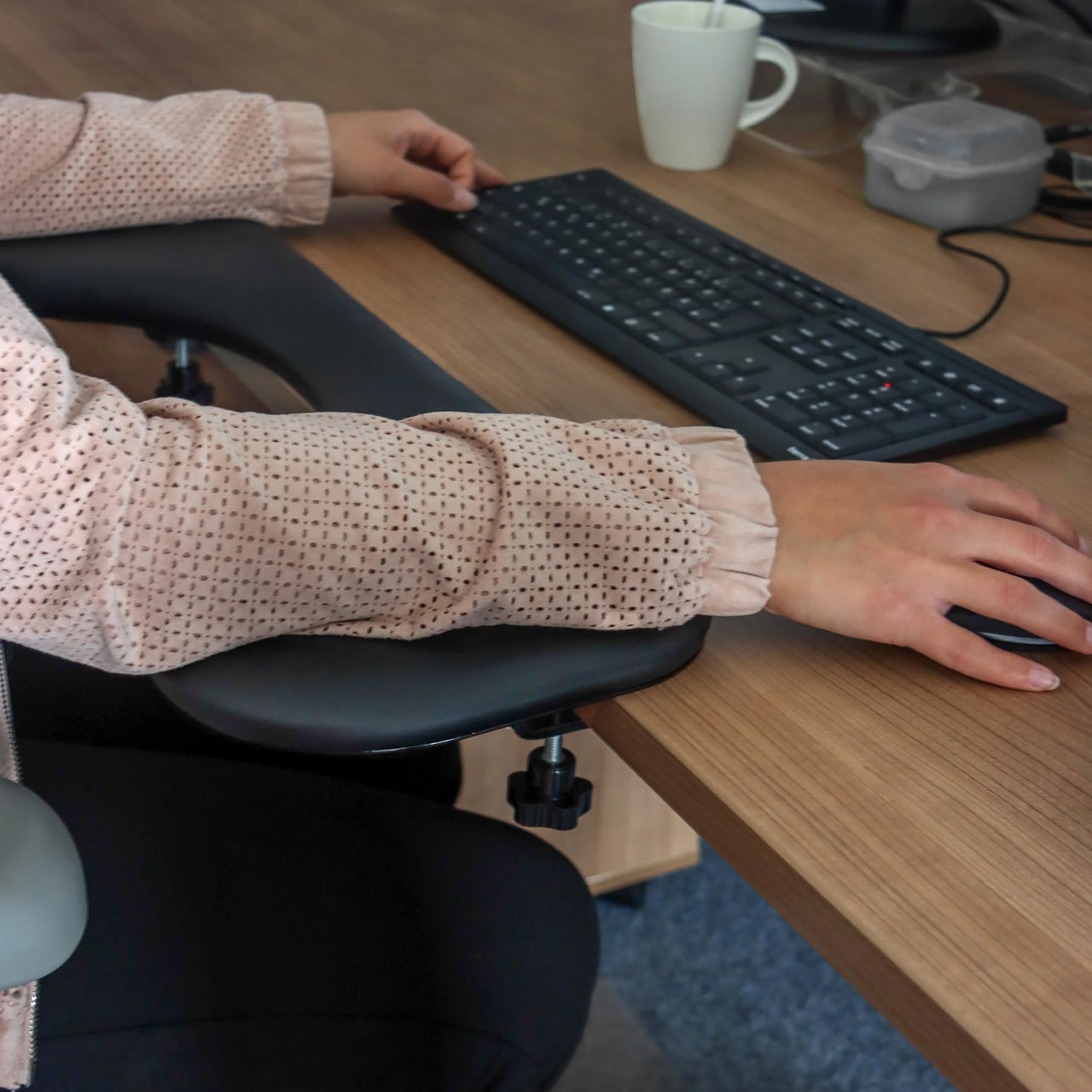hjh OFFICE Schreibtisch Armauflage Schreibtischaufsatz RELEX RT2 Leder Unterarmstütze ergonomisch, Armlehnenstütze für Büro-Tisch, Zubehör Schwarz