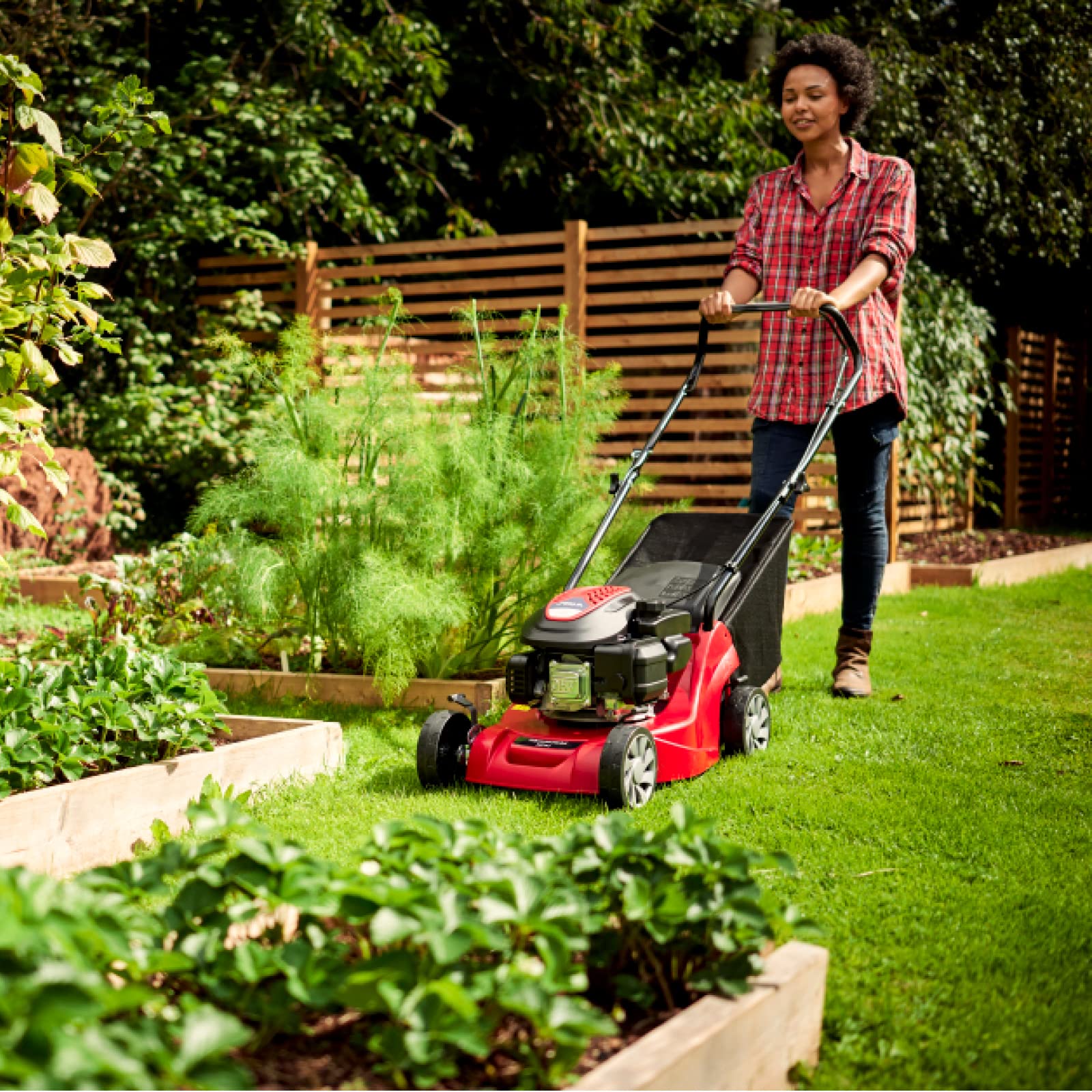 Mountfield HP41 Cortacésped de gasolina, propulsado a mano, 39cm de ancho de corte, 123cc ST120 Autochoke motor de gasolina, hasta 250m², incluye colector de césped de 40L