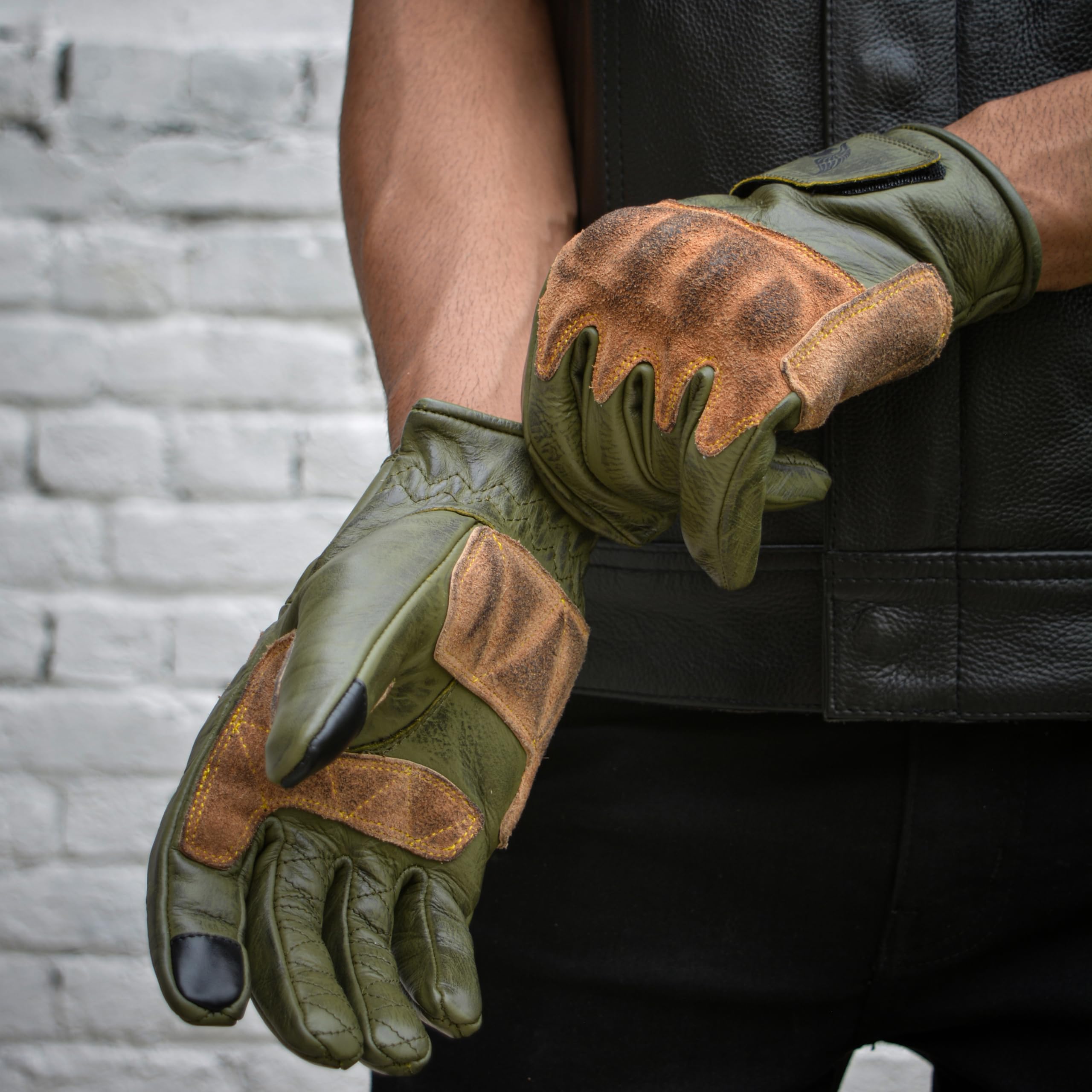 Leatherick Gants de Moto en Cuir de Vachette pour Homme – Gants de Moto durables, compatibles avec Les écrans tactiles et certifiés CE.
