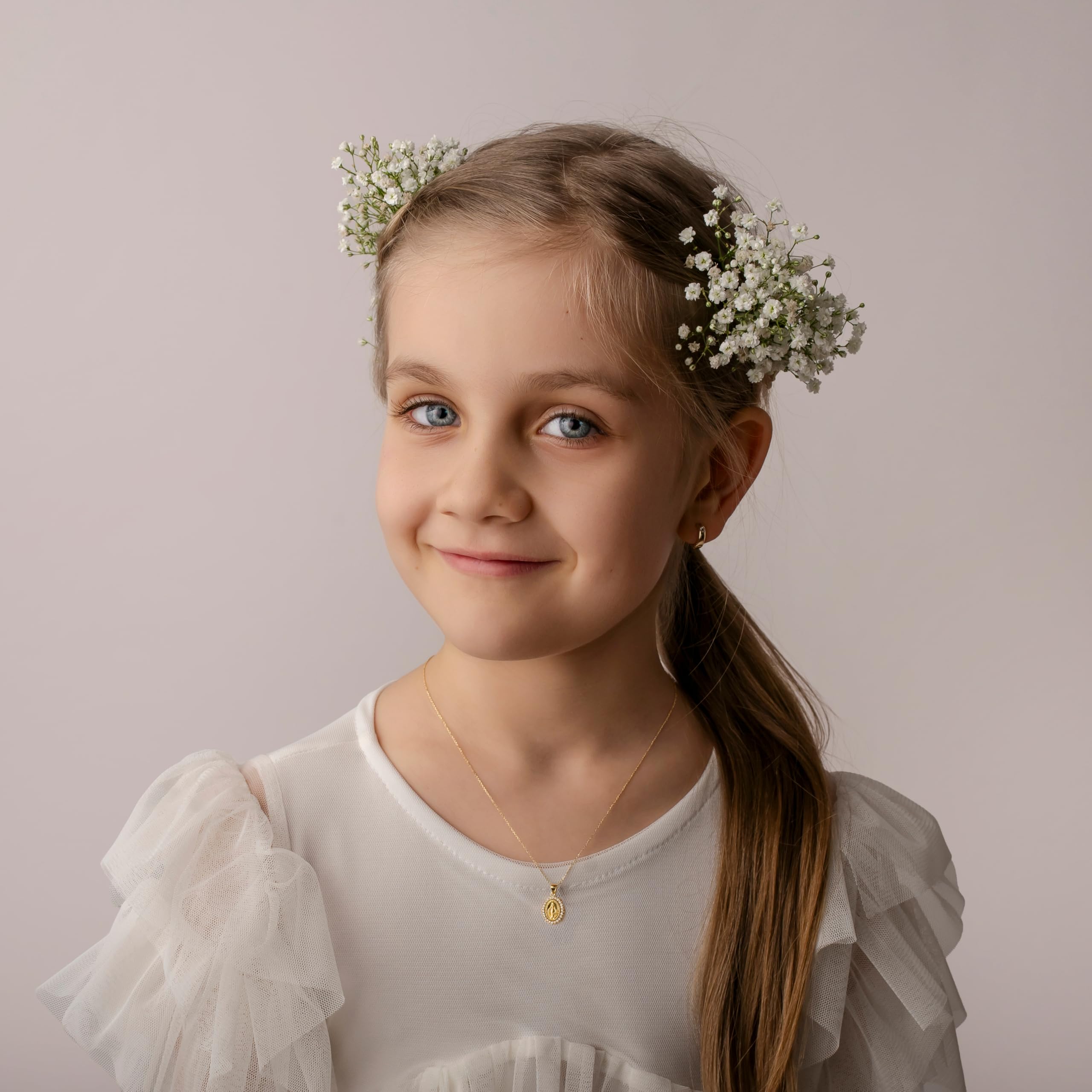Sakrami Collar de la Virgen Milagrosa de oro de 9 quilates con circonitas blancas Pavé – Medalla ovalada, diseño religioso + caja personalizable – Idea de regalo para mujer, niña, comunión