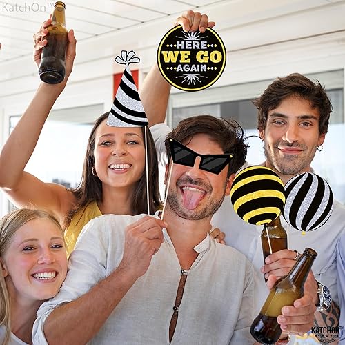 Miniatura 8 de KatchOn, Accesorios para cabina de fotos de Nochevieja 2024  Paquete de 30, decoraciones de Año Nuevo 2024  Suministros para fiesta de Año Nuevo