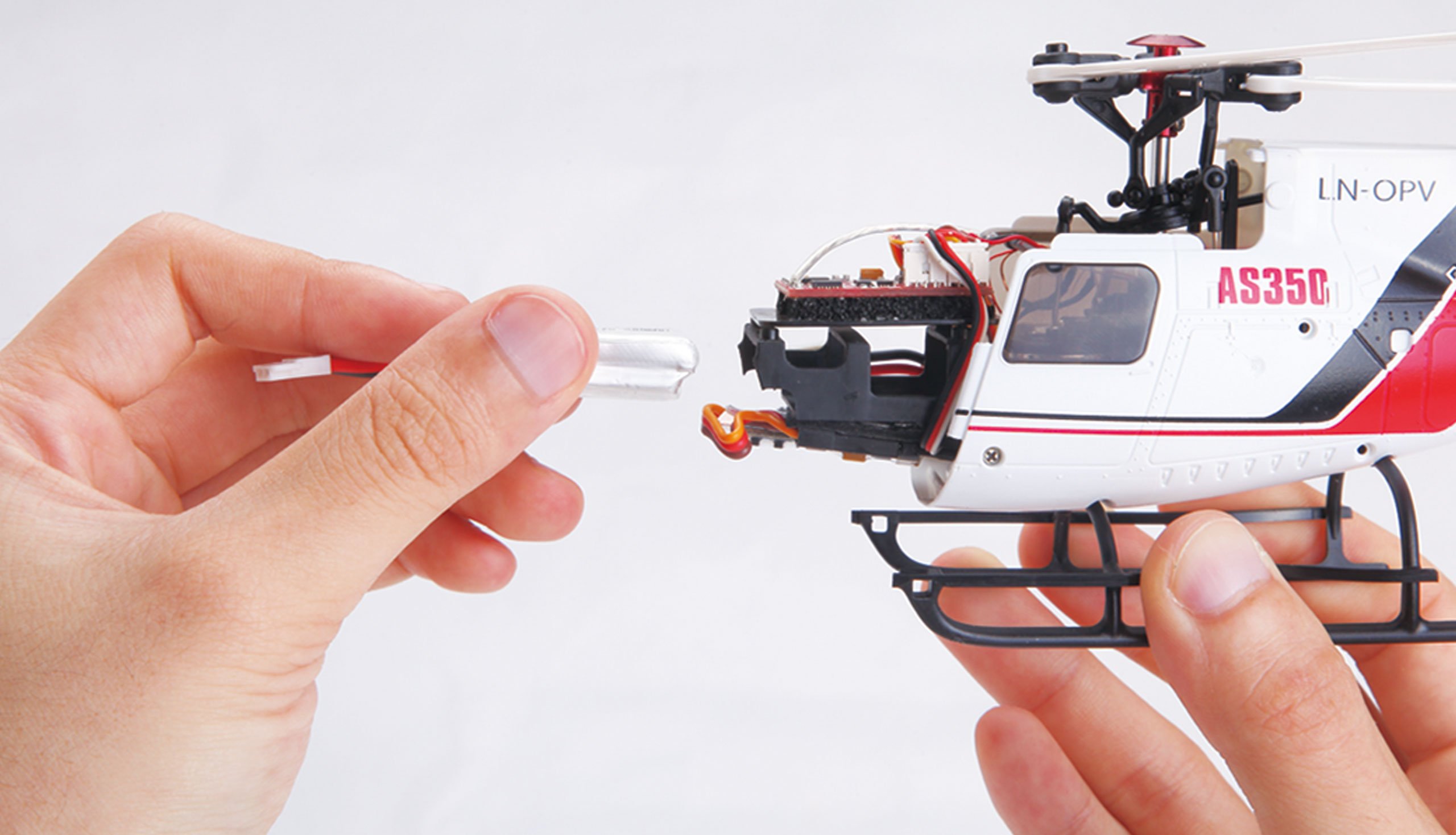 Amewi 25169 SC150 3D Helikopter 6-kanałowy sterowanie LCD 2,4 GHz