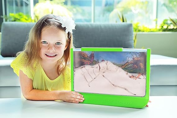 Uncle Milton | Giant Ant Farm | Extra Large Viewing Area with Ant Picnic Scene, Classroom Toy, Classic Kids Educational Toy for Boys and Girls Aged 6+ | Basic Fun 00056