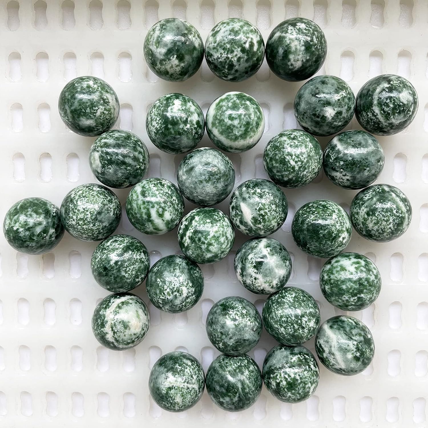 Fekuar 5 Pcs Africa Green Jade Crystal Sphere Ball Set, Polished Healing Energy Mineral Gemstone Balls for Reiki Chakra Decoration Fengshui 20mm image 3