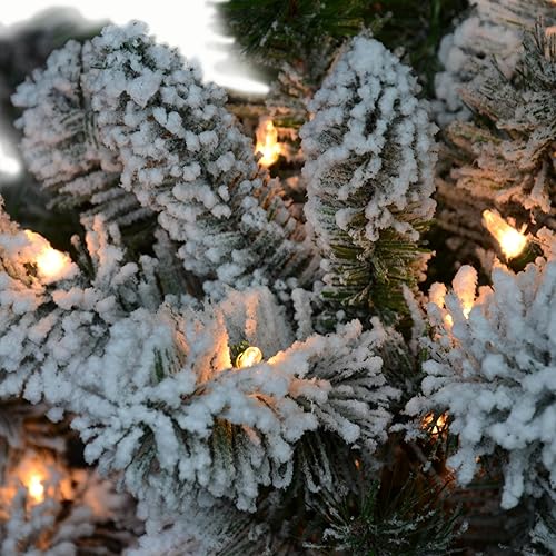 Miniatura 2 de Puleo International Árbol de Navidad artificial de pino de Virginia preiluminado de 6.5 pies con 300 luces incandescentes transparentes con