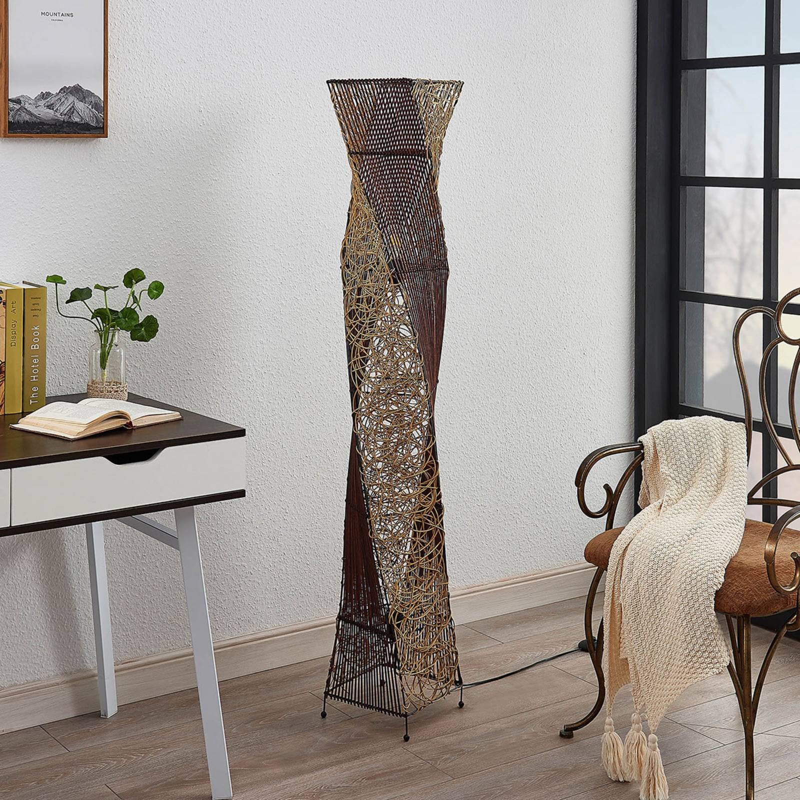 Lindby Lampada da terra colore Ocra ad es. Soggiorno & Sala pranzo lampada in legno
