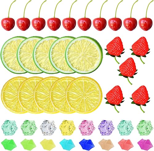 Miniatura 8 de Juego de 70 cubitos de hielo de frutas falsas, incluye 10 rodajas de limón artificiales, 10 cerezas de simulación, 5 fresas falsas, 45 cubitos de
