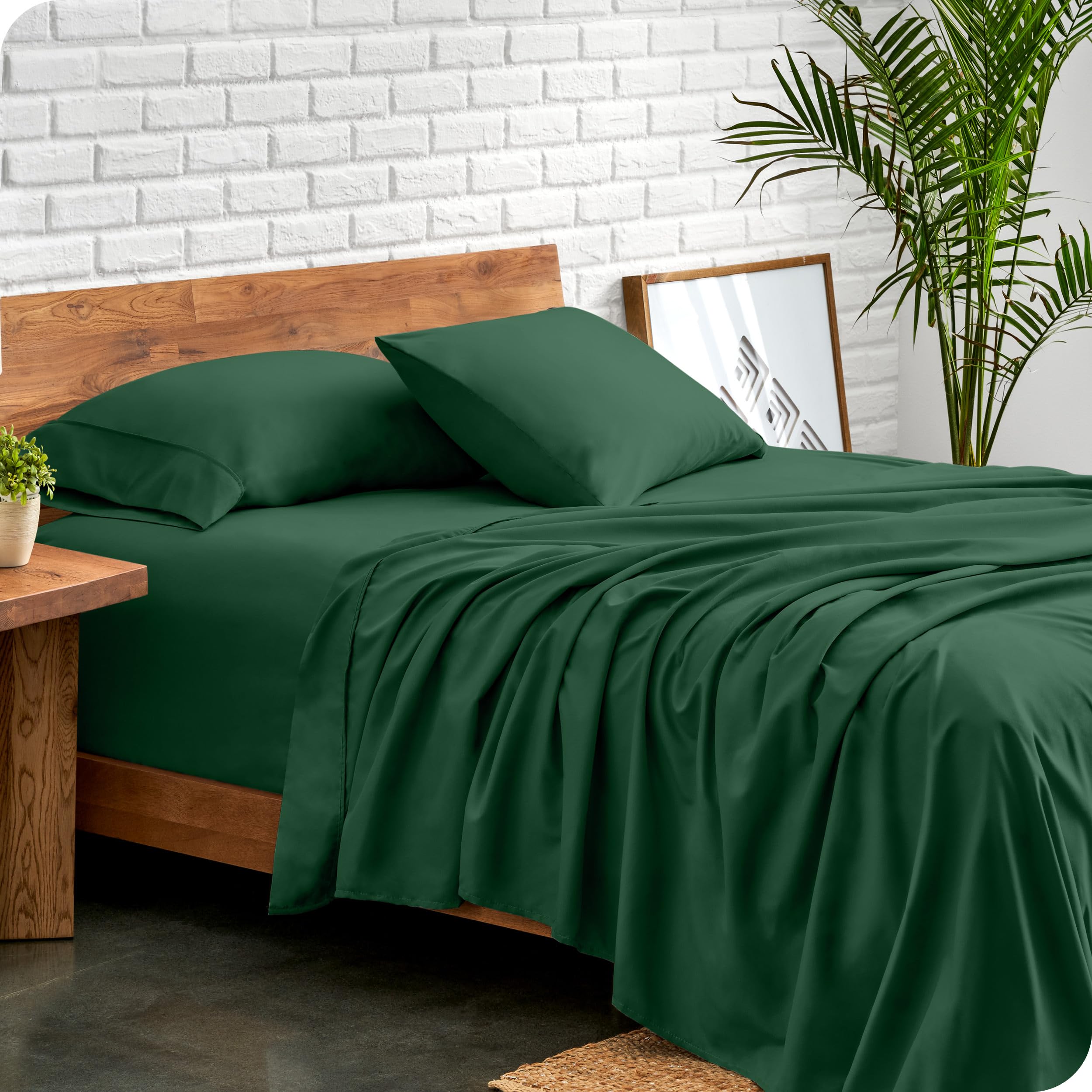 Linge de lit vert forêt hydrobrossé pour une chambre chaleureuse et cosy