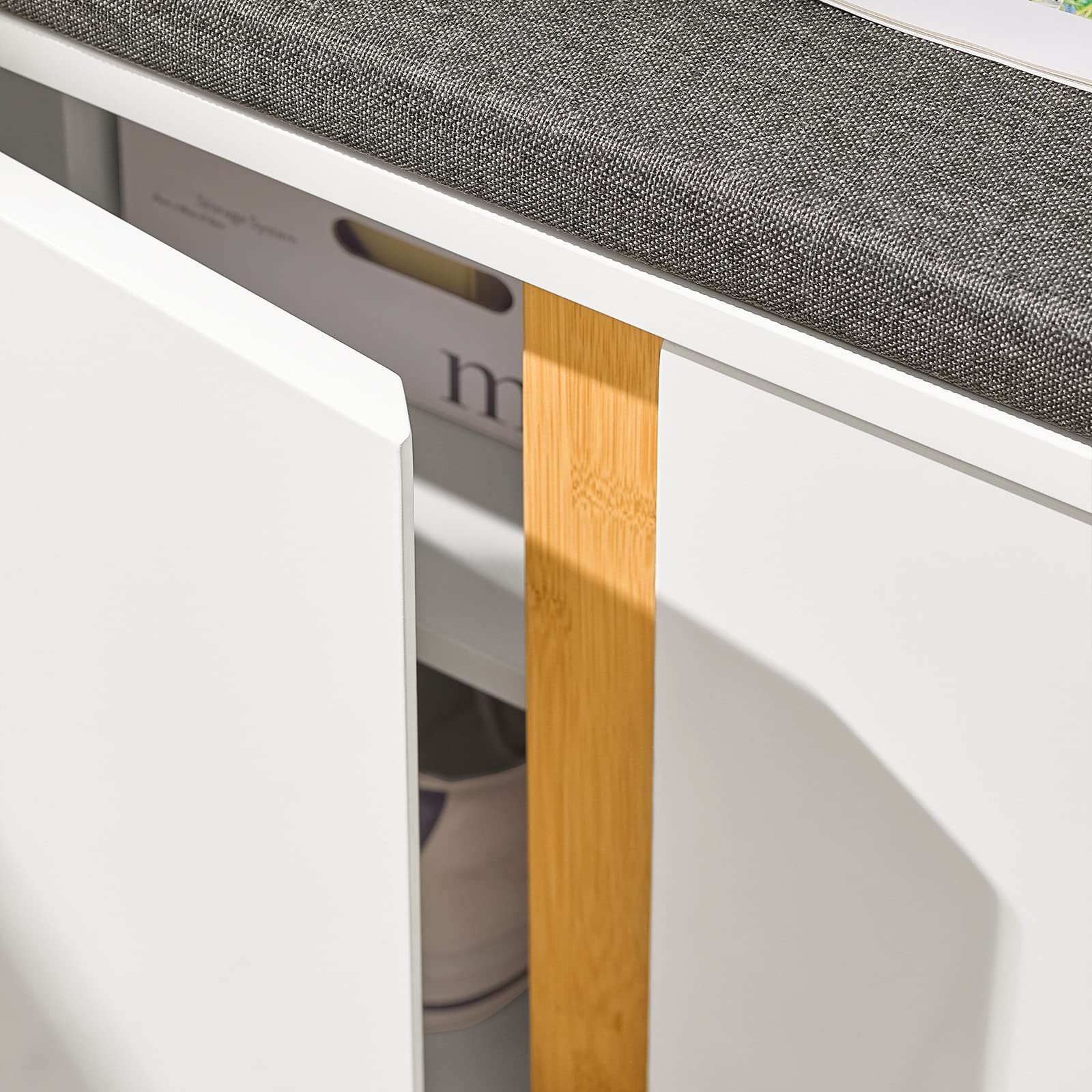 SoBuy Panca Scarpiera Ingresso con Seduta, Cassapanca Contenitore da Interno con 2 Ante, in Legno ingegnerizzato + Bambù 90x34x46cm Bianco FSR117-W