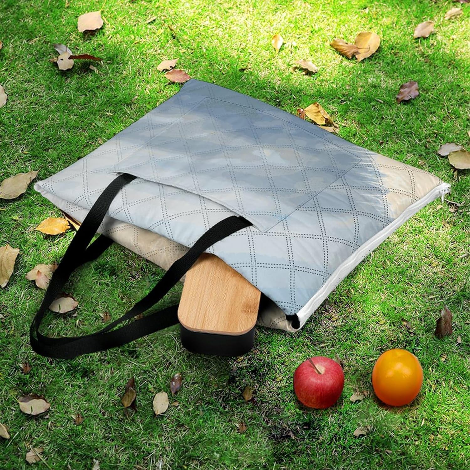 Cute Polar Bear Picnic Blanket 200x200cm, Foldable 2-in-1 Picnic Mat and Tote Bag Portable Waterproof Beach Mat Sandproof Outdoor Blanket for Park, Hiking, Beach, Camping, Travel