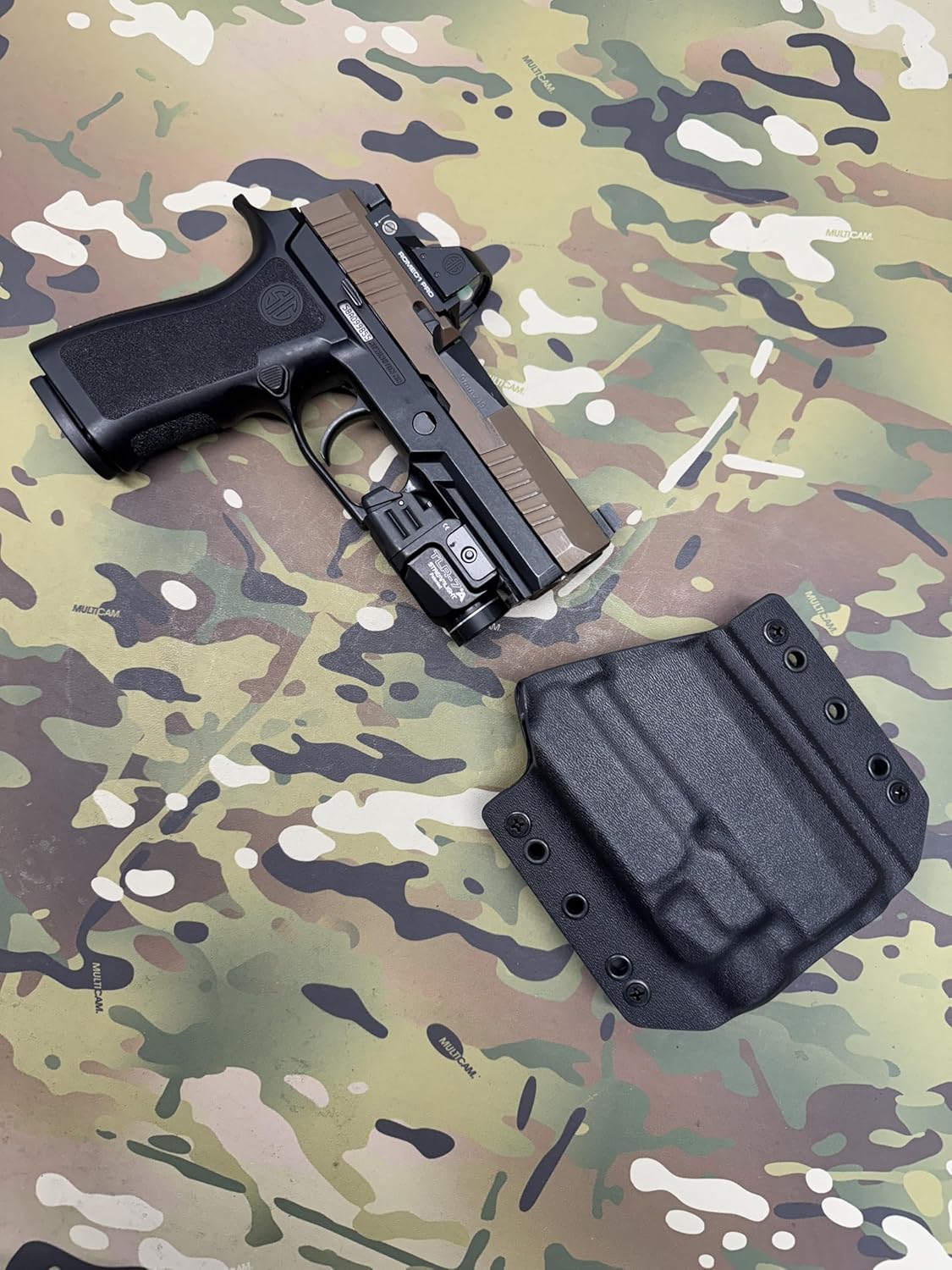 Black Kydex OWB Holster Compatible with Sig Sauer P320 Compact Streamlight TLR-7
