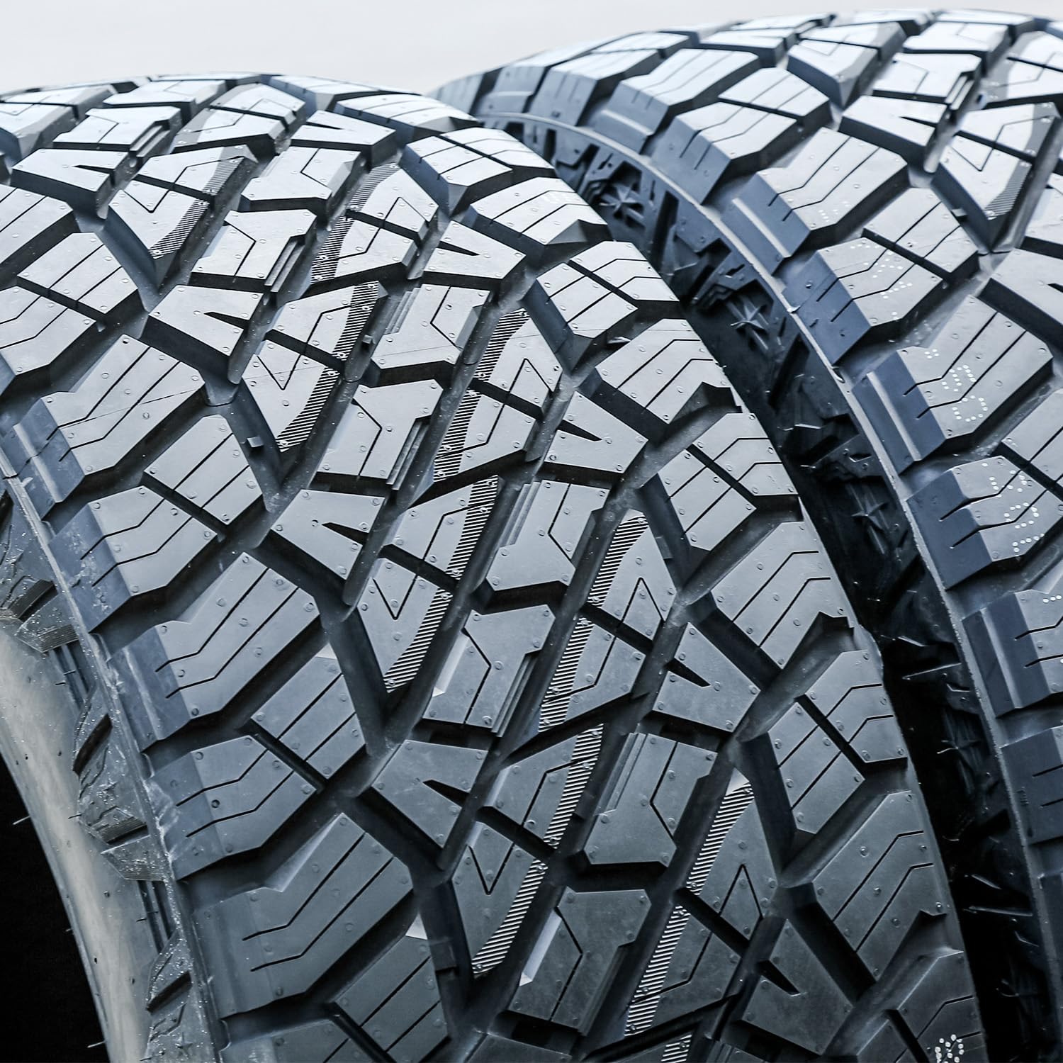 Amazon.com: Predator New Mutant X-AT All Terrain LT265/65R17 120