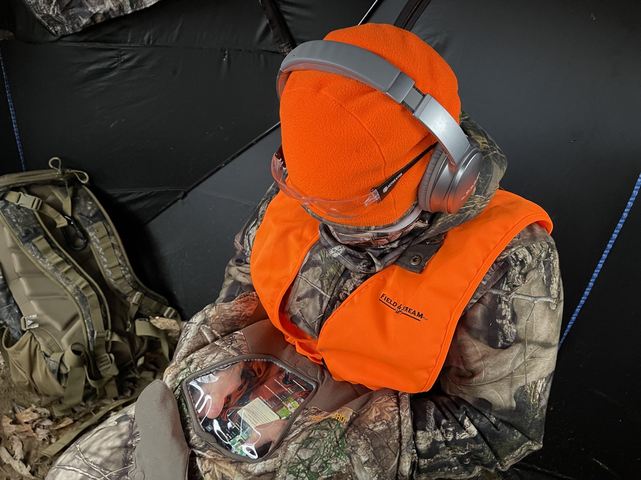 Watch HOT SHOT Men's Camo Shaped Textpac Hand Muff on Amazon Live